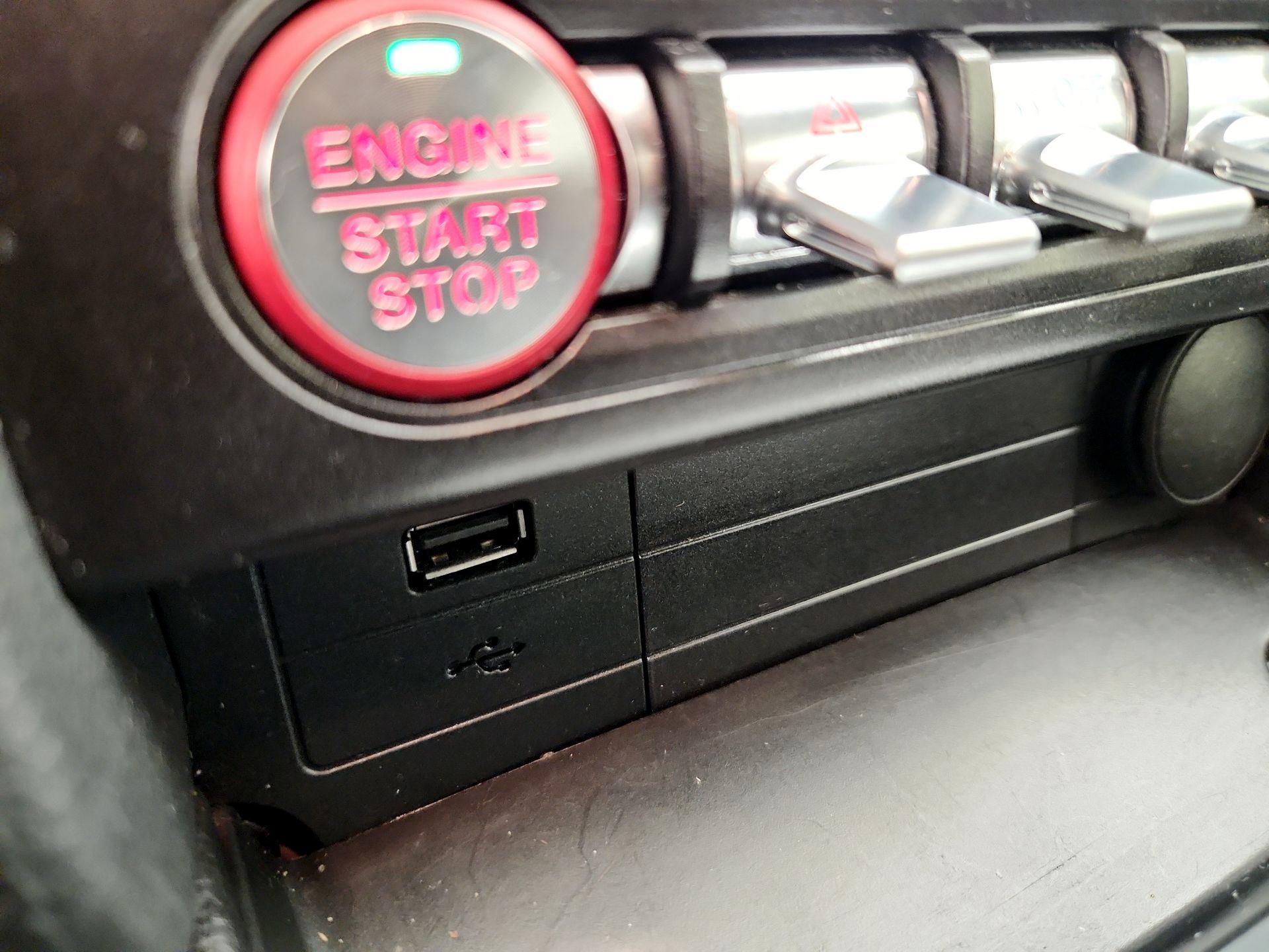 Thumbnail: 2019 Ford Mustang - 19