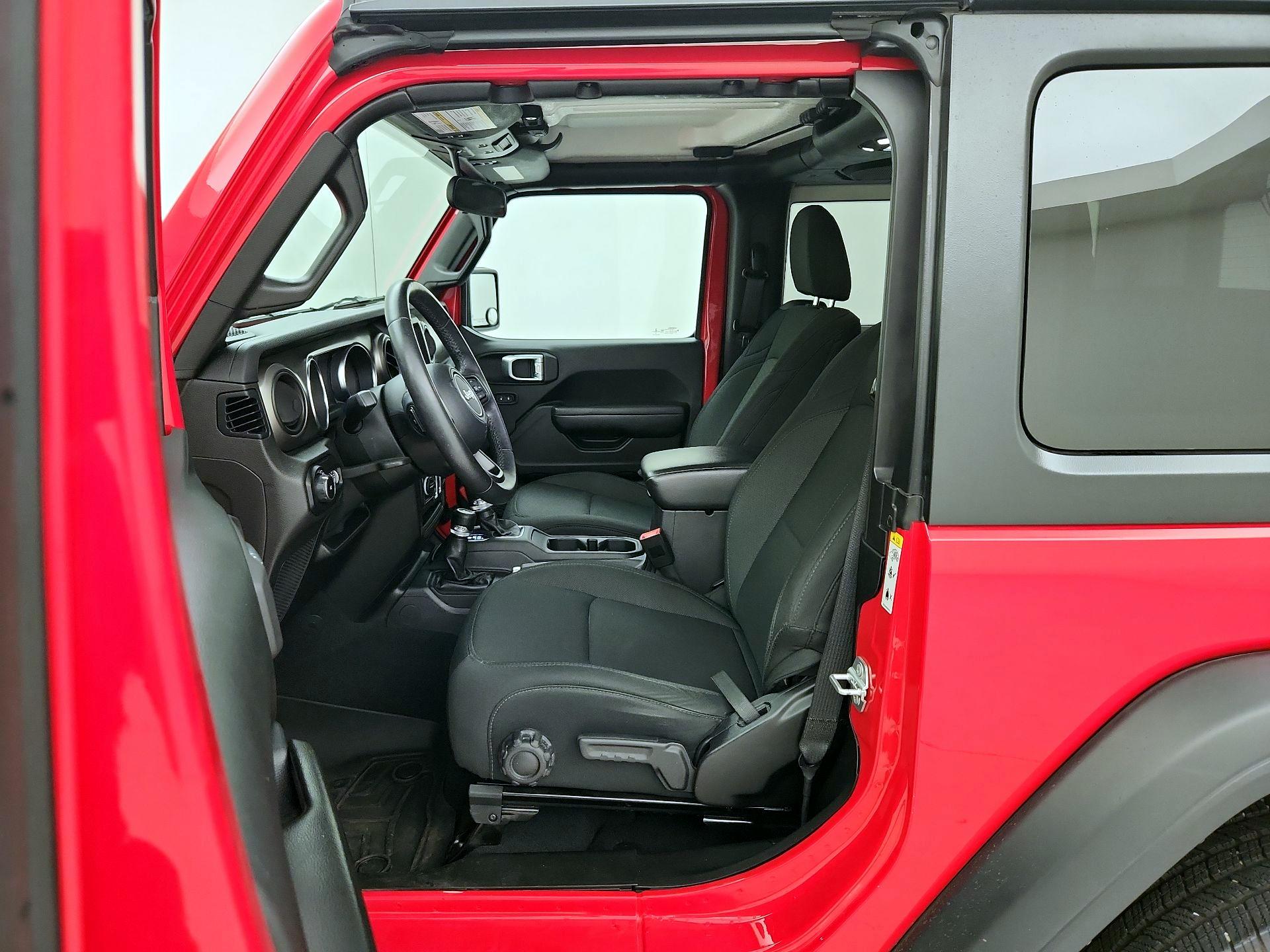 Thumbnail: 2019 Jeep Wrangler - 11