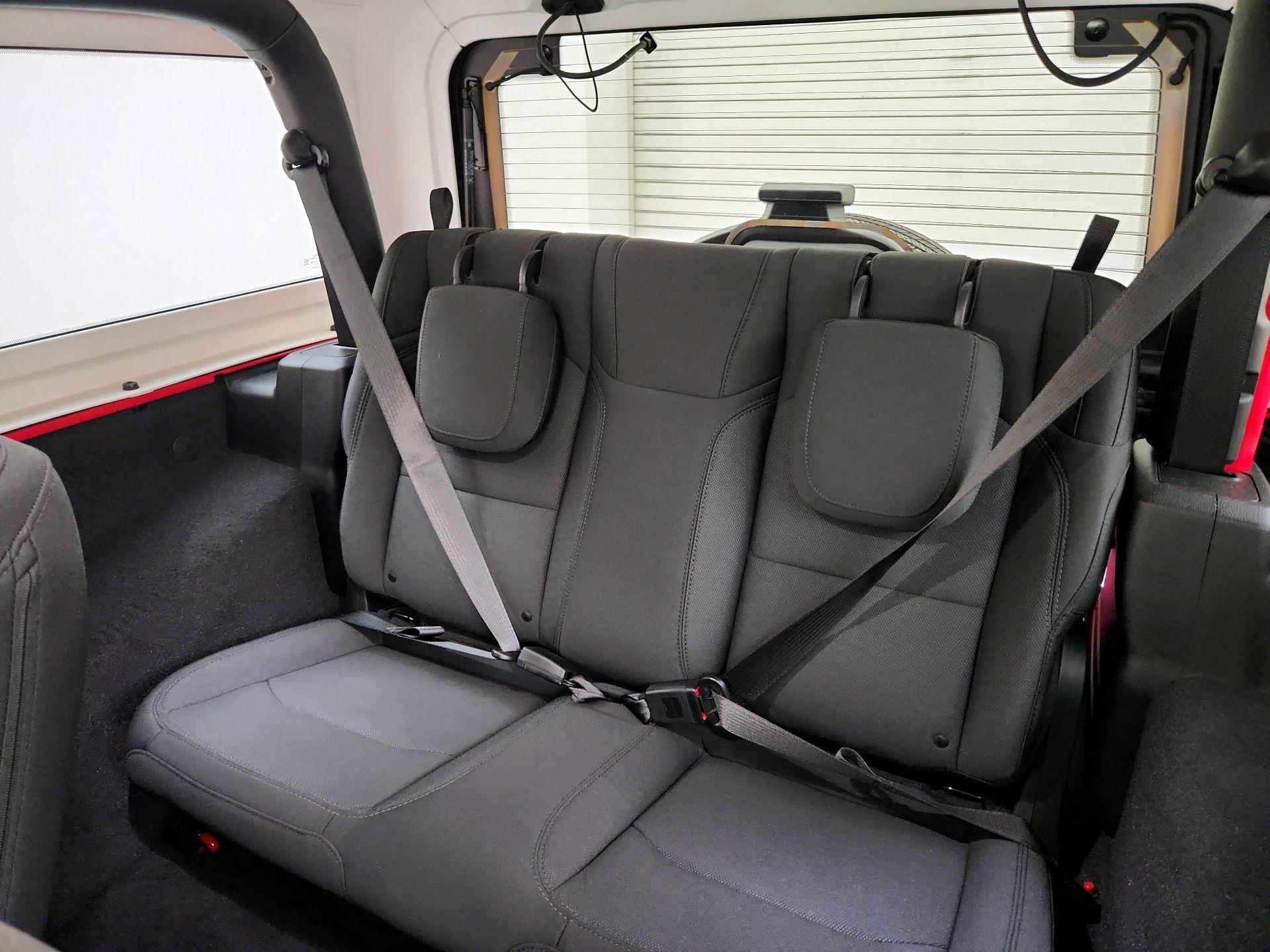 Thumbnail: 2019 Jeep Wrangler - 19