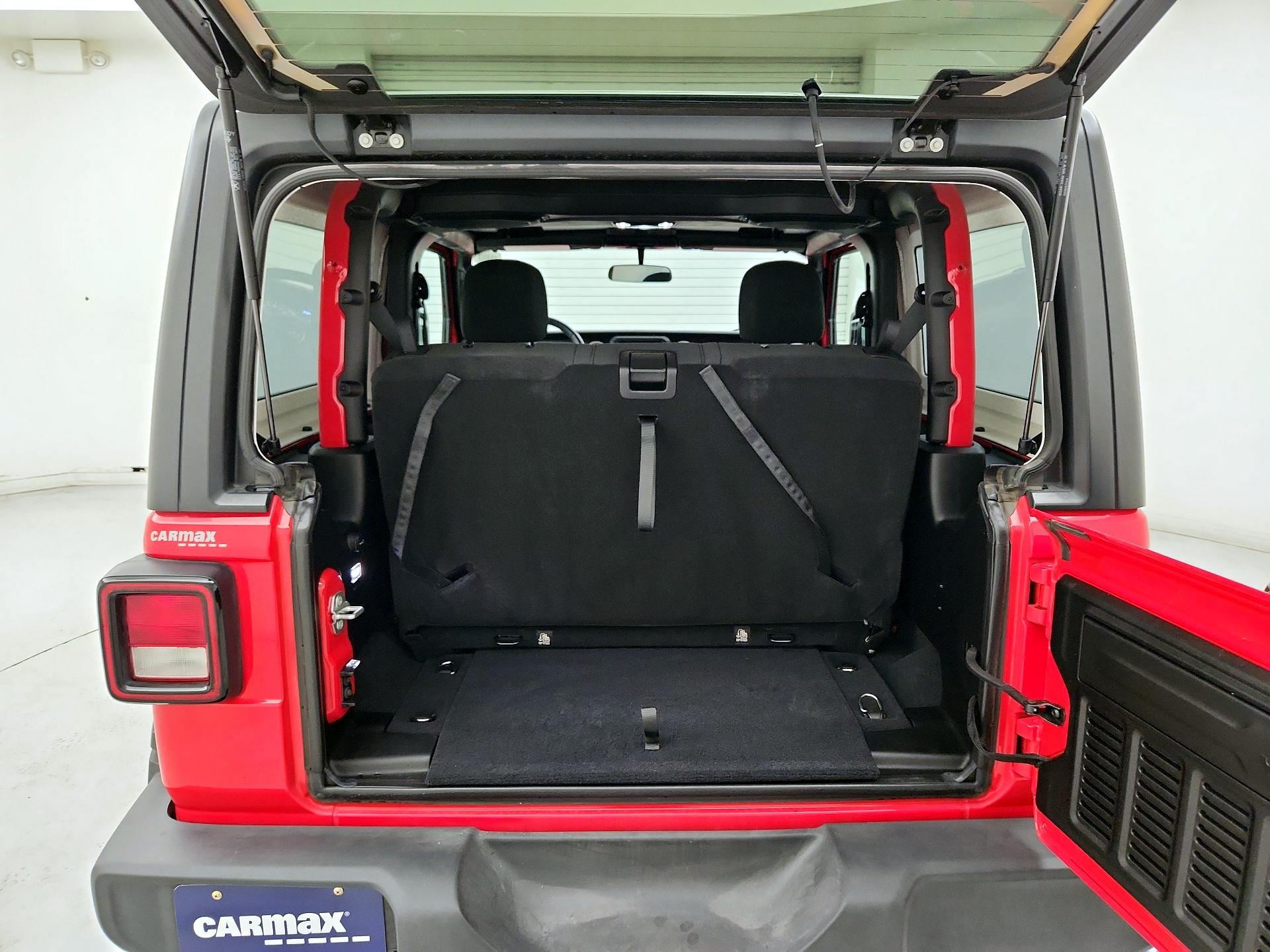 Thumbnail: 2019 Jeep Wrangler - 20