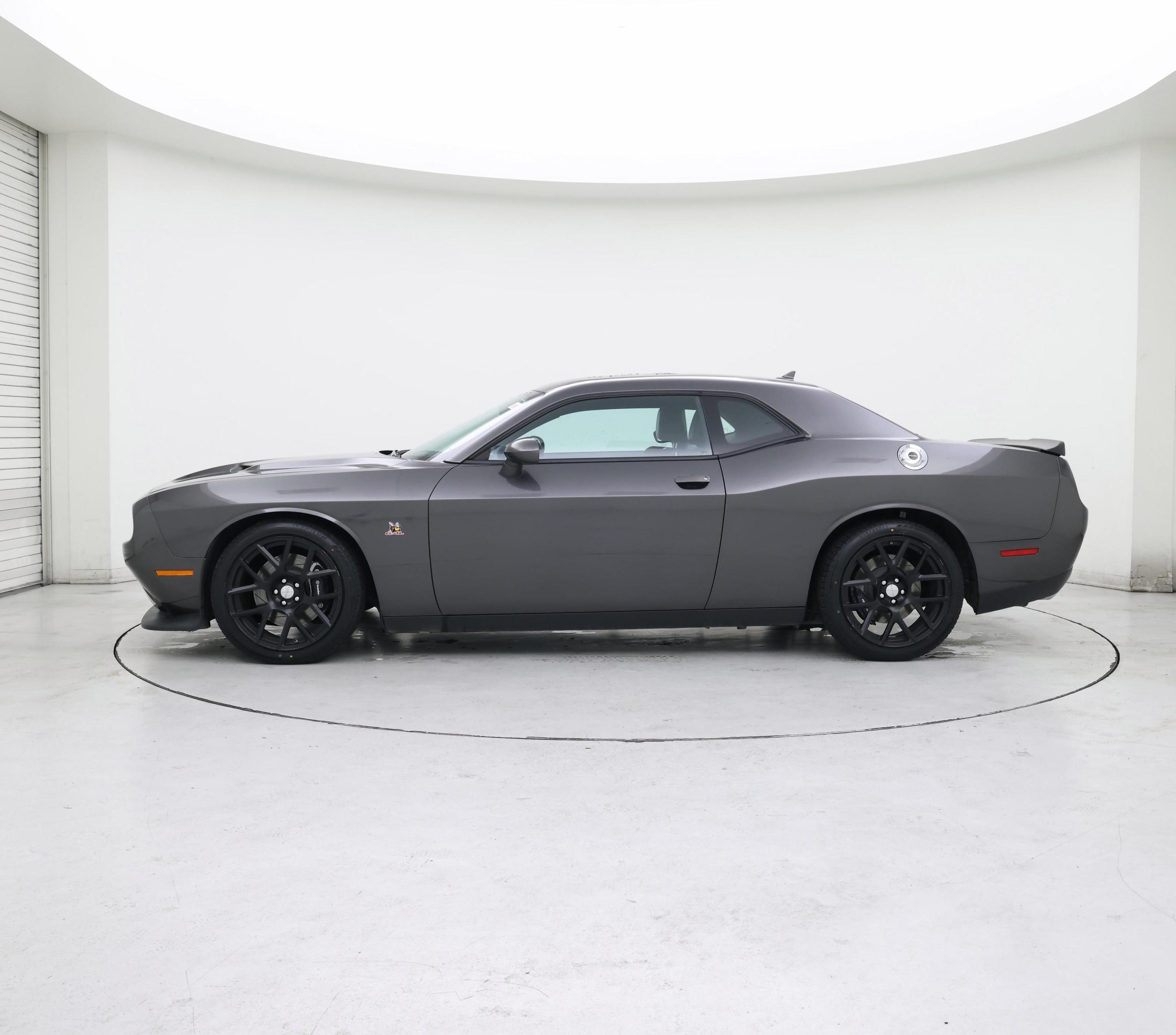 Thumbnail: 2015 Dodge Challenger - 3