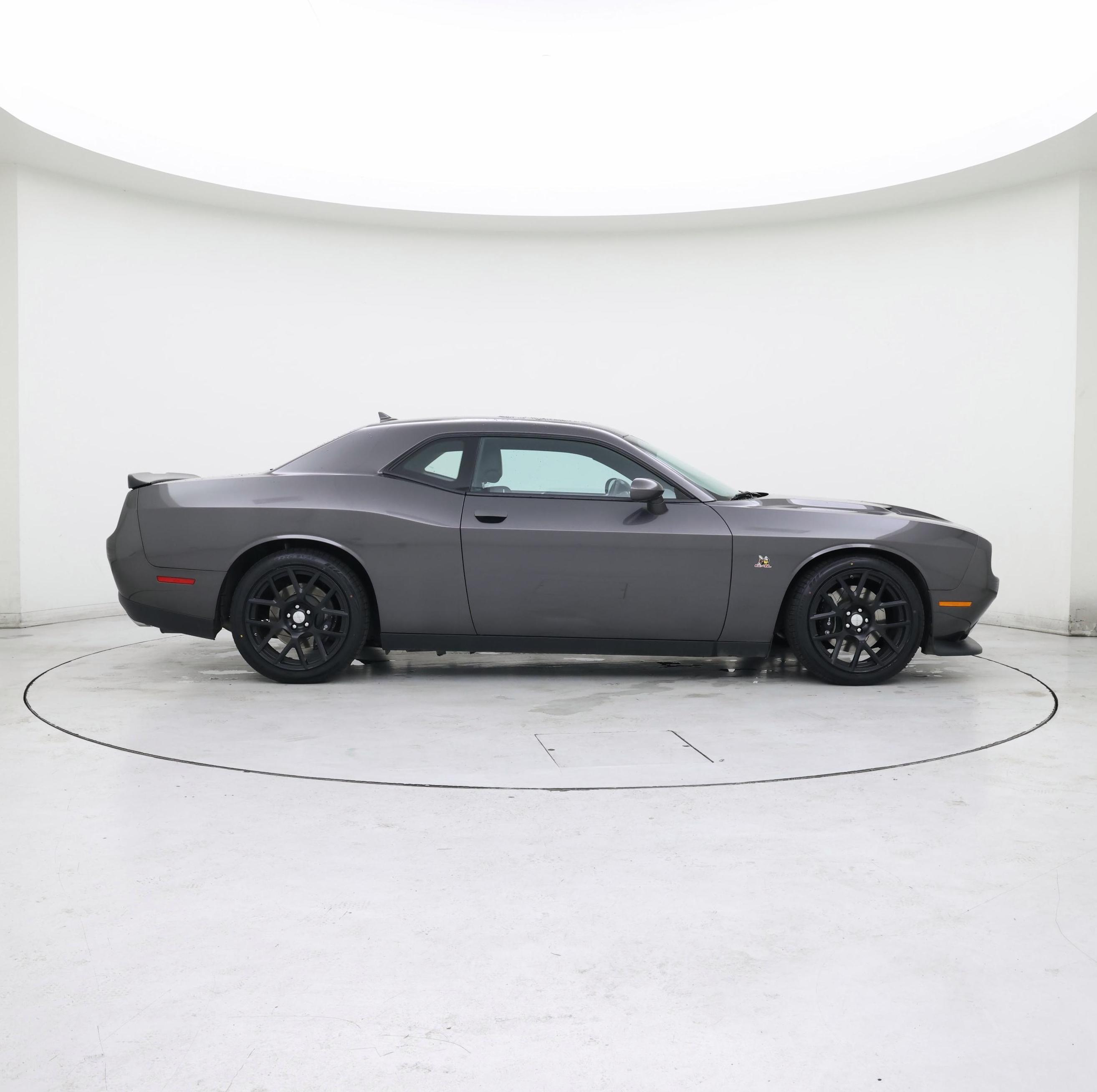Thumbnail: 2015 Dodge Challenger - 7