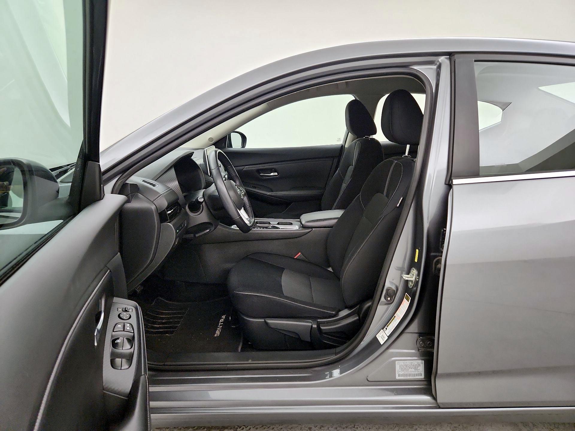 Thumbnail: 2020 Nissan Sentra - 11