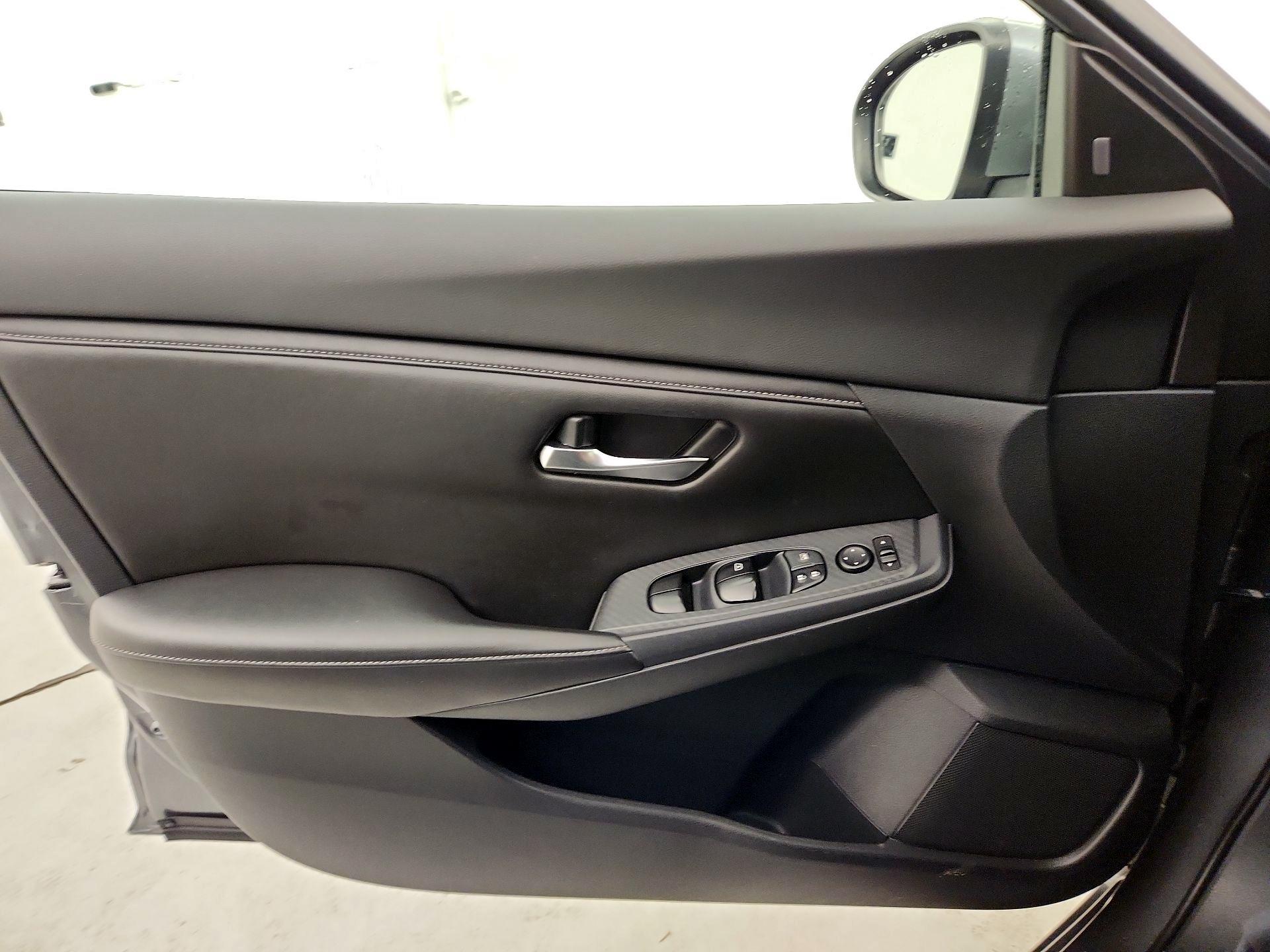 Thumbnail: 2020 Nissan Sentra - 12