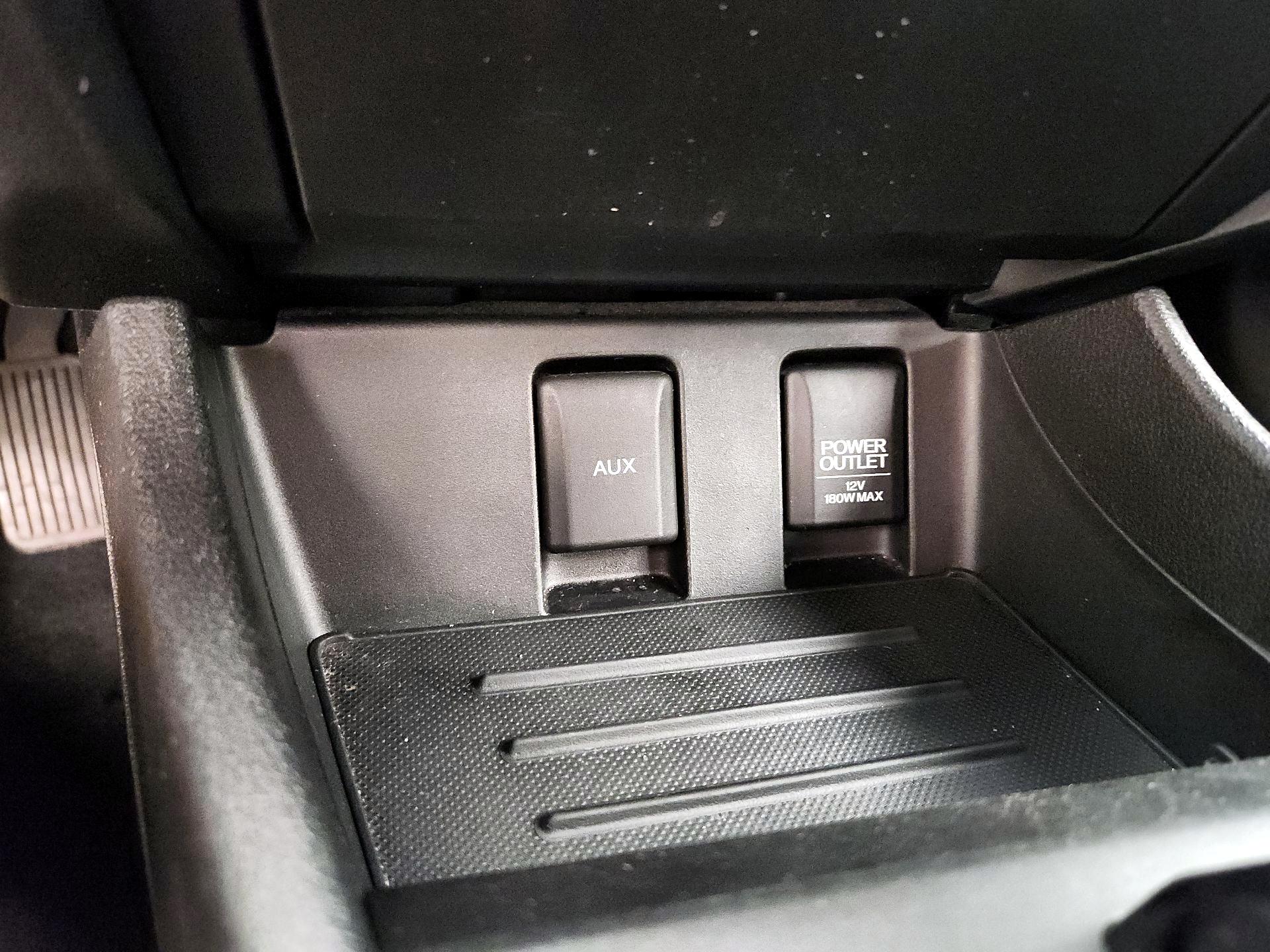 Thumbnail: 2014 Honda Civic - 18