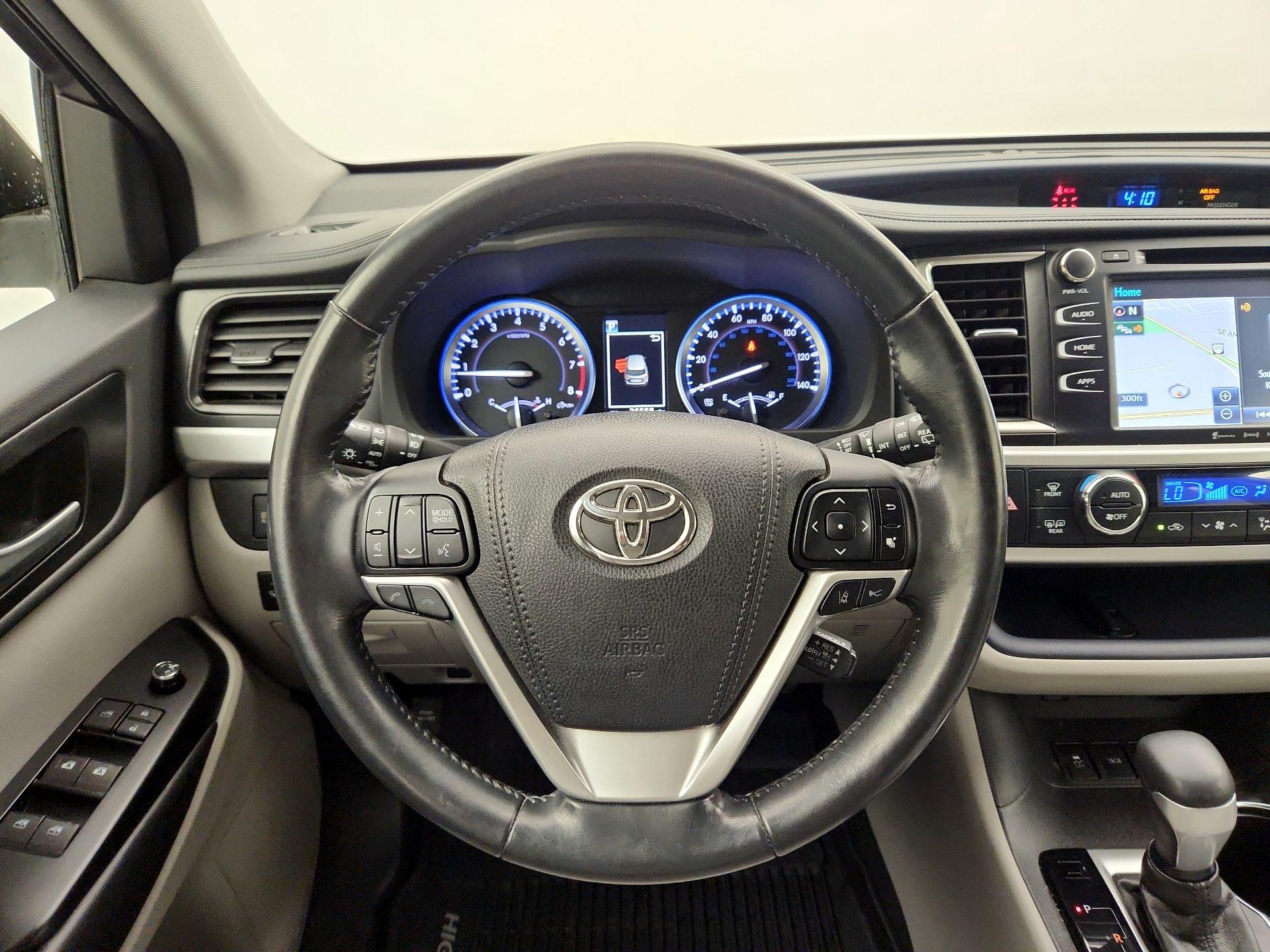 Thumbnail: 2018 Toyota Highlander - 10