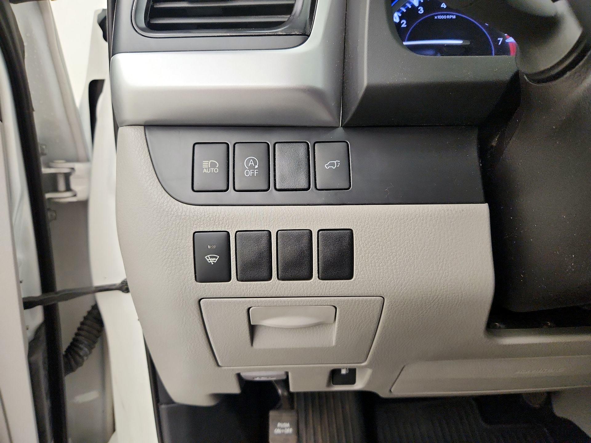 Thumbnail: 2018 Toyota Highlander - 13