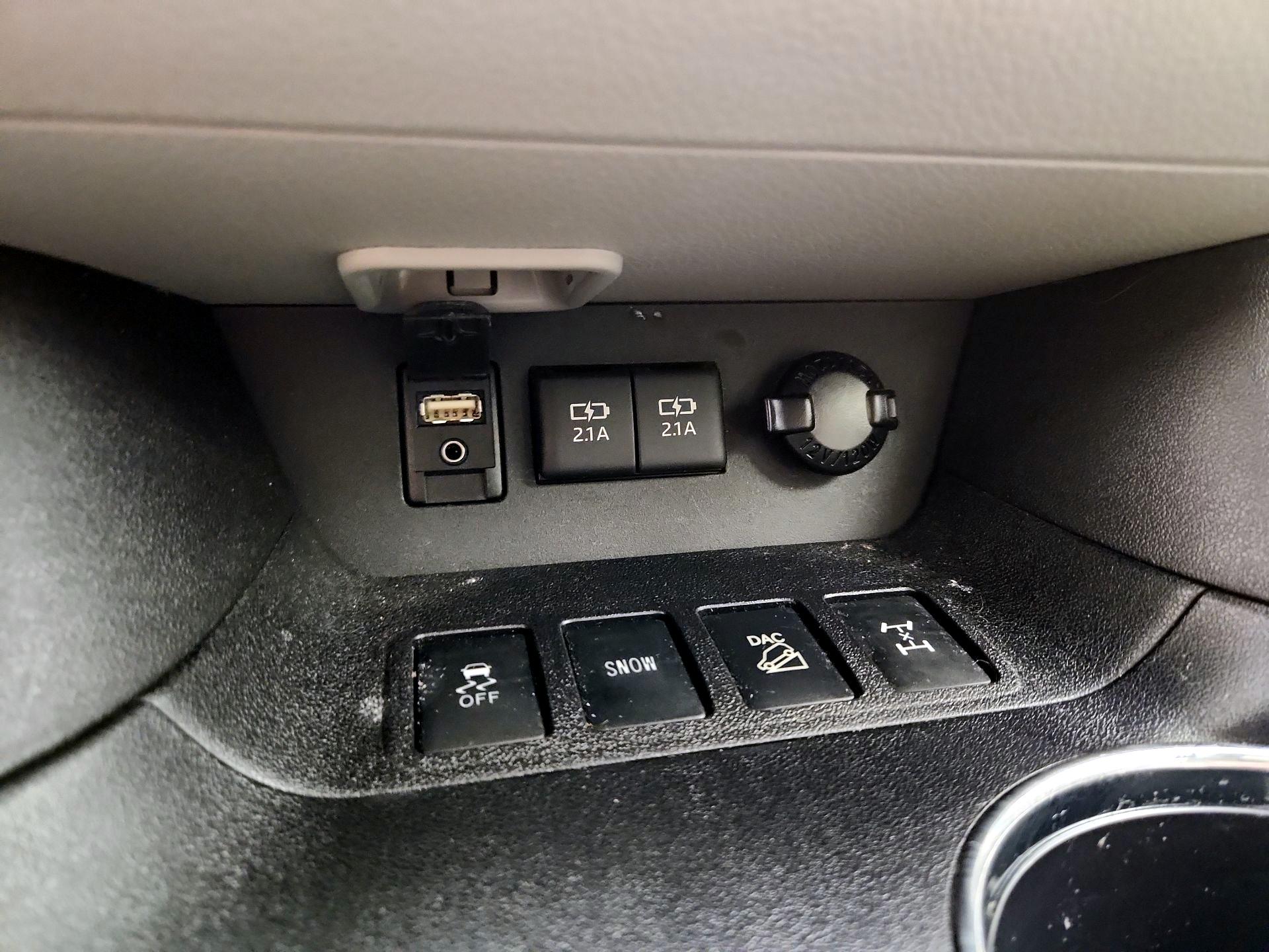 Thumbnail: 2018 Toyota Highlander - 19