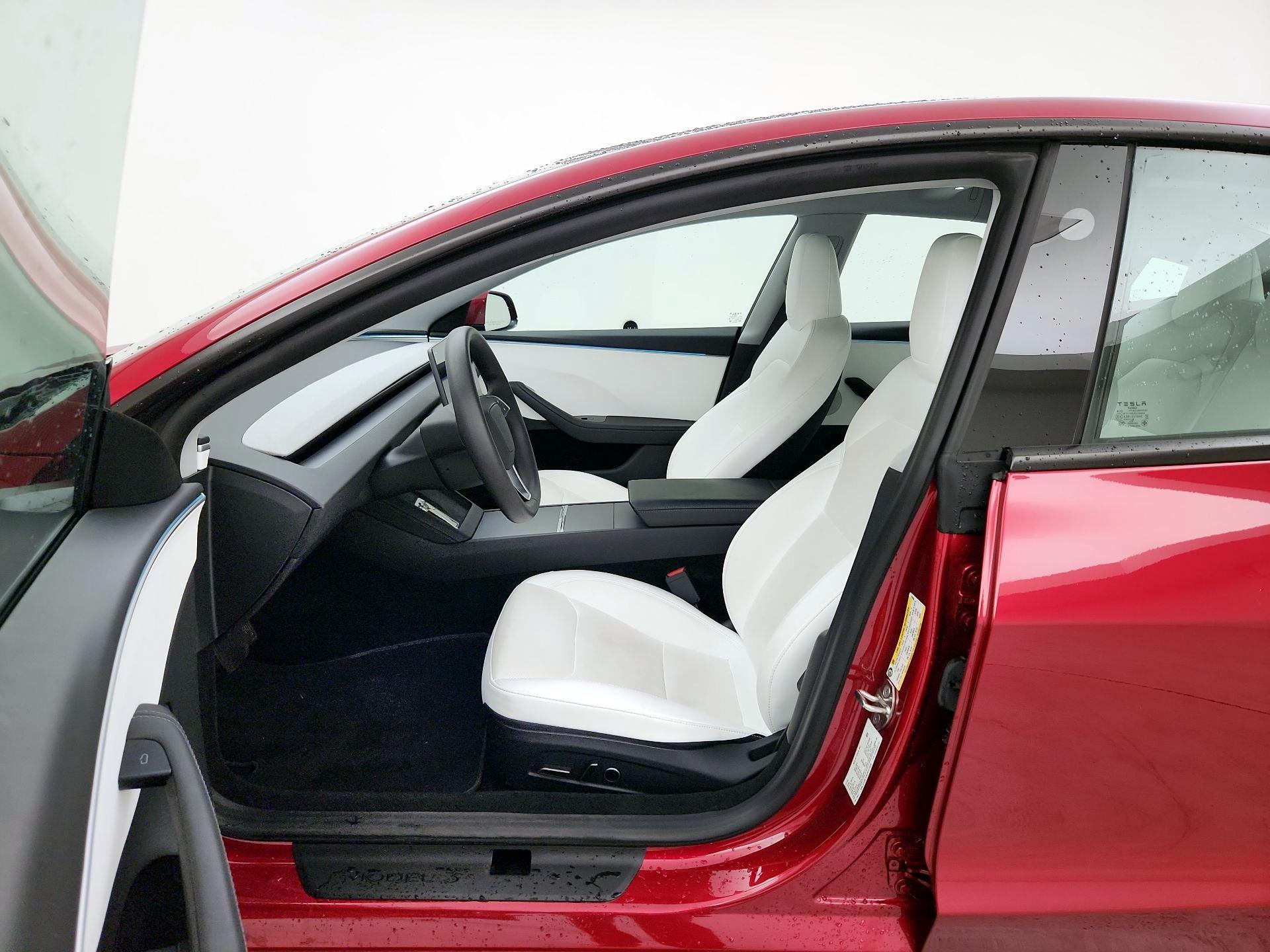 Thumbnail: 2024 Tesla Model 3 - 11