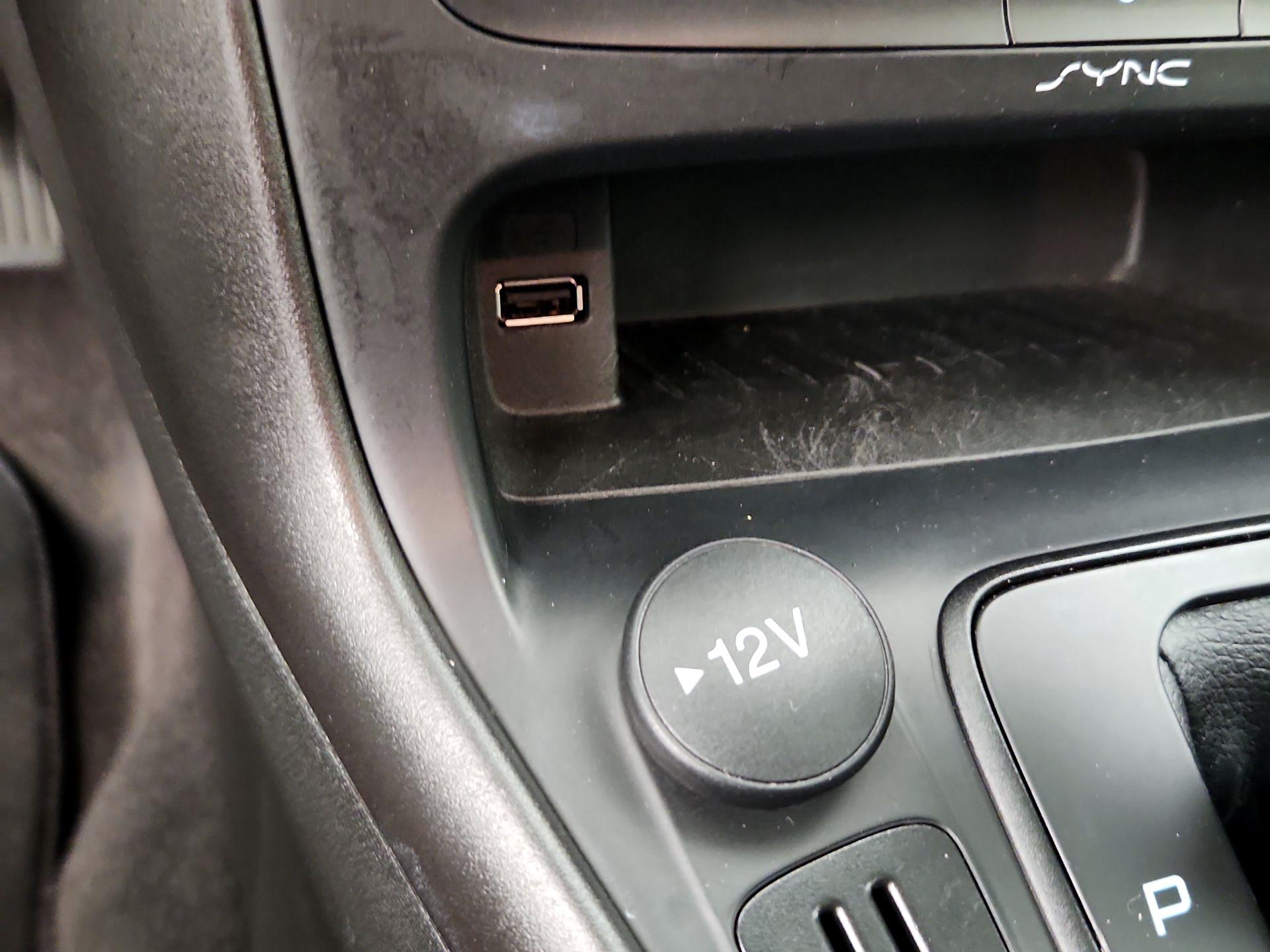 Thumbnail: 2018 Ford Focus - 18