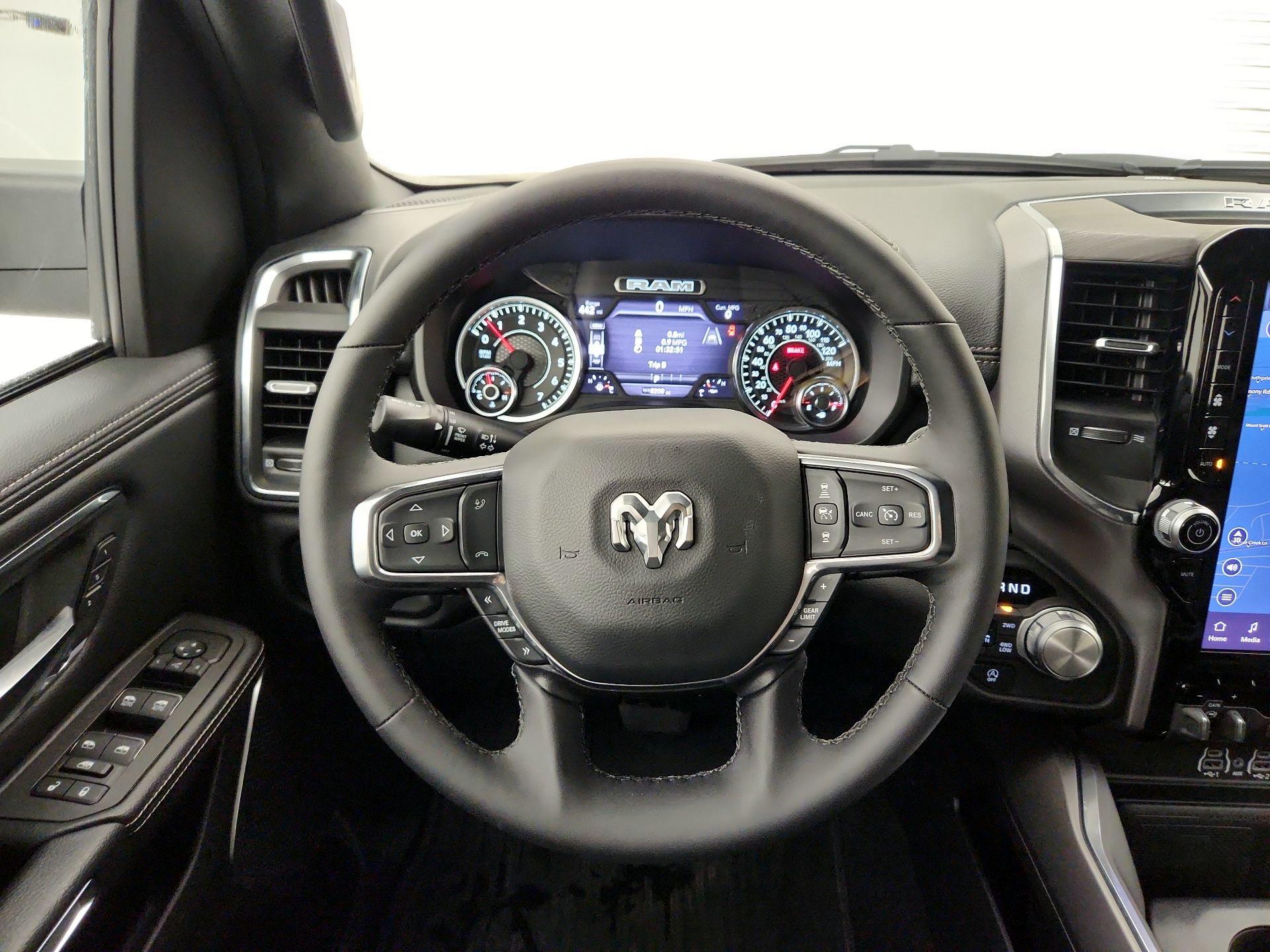 Thumbnail: 2025 RAM 1500 - 10