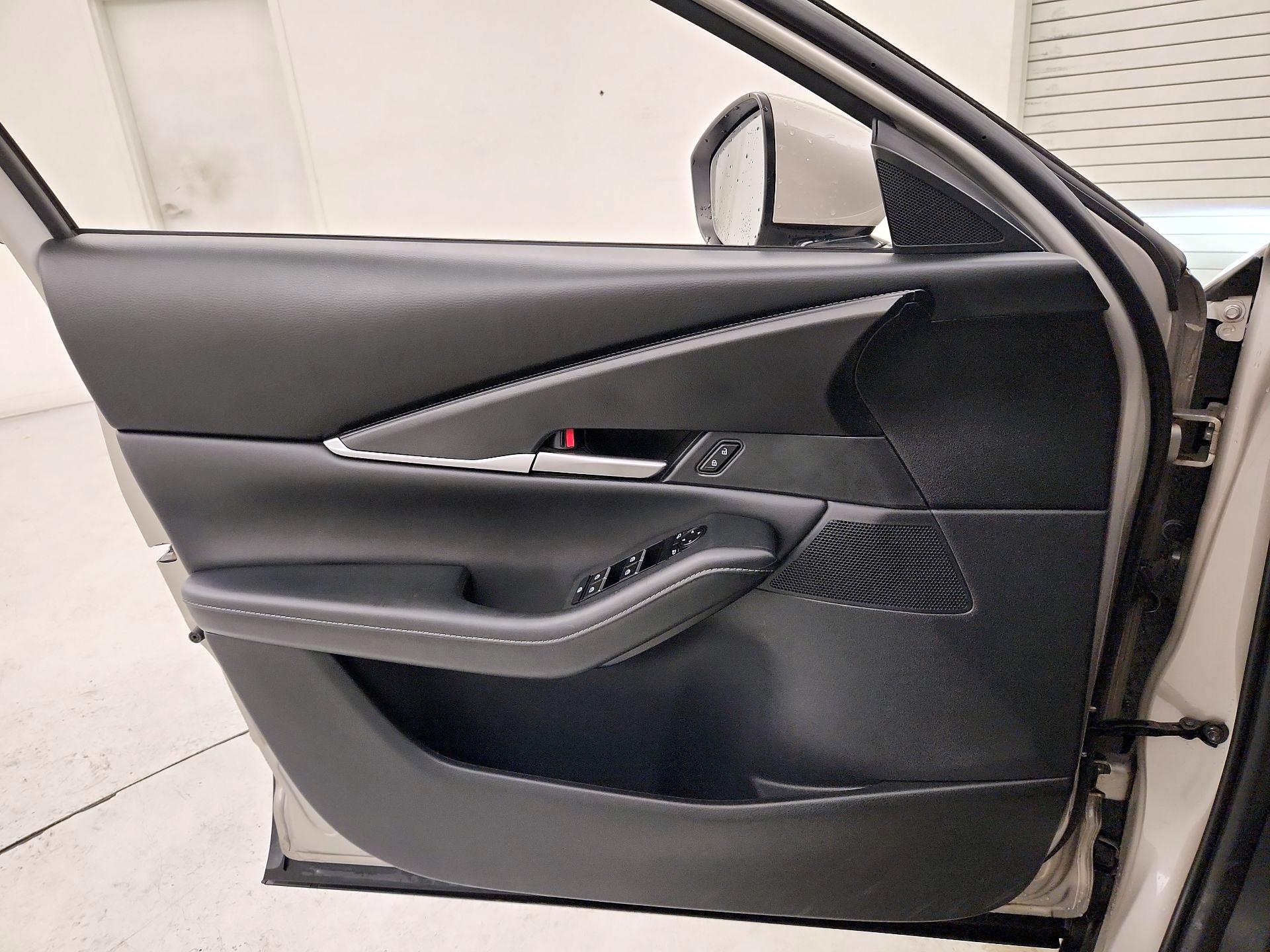 Thumbnail: 2023 Mazda CX-30 - 12