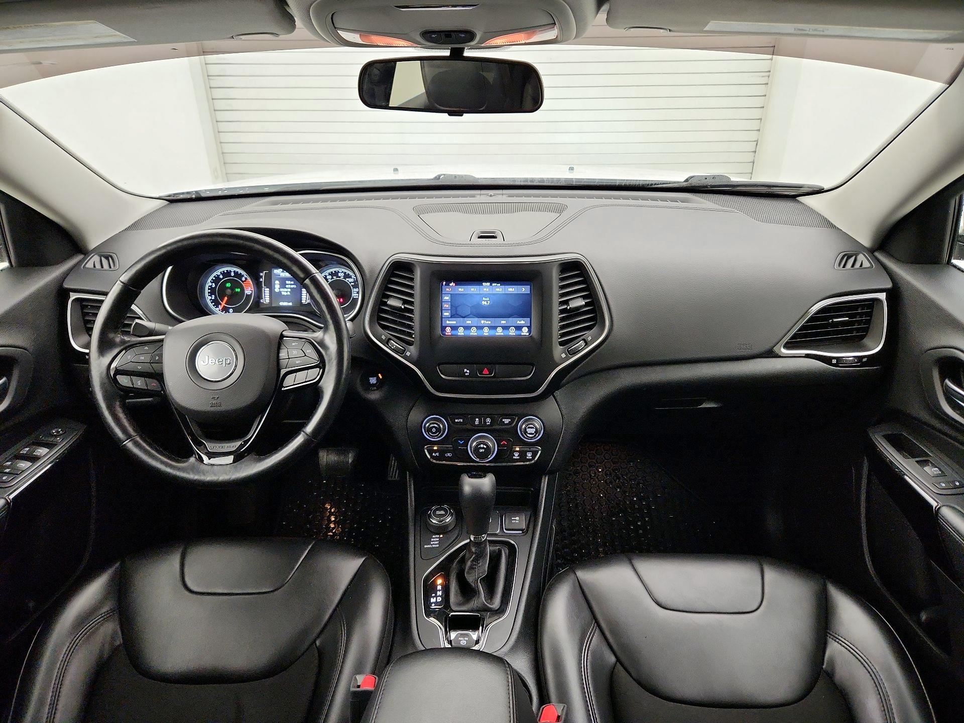 Thumbnail: 2020 Jeep Cherokee - 9