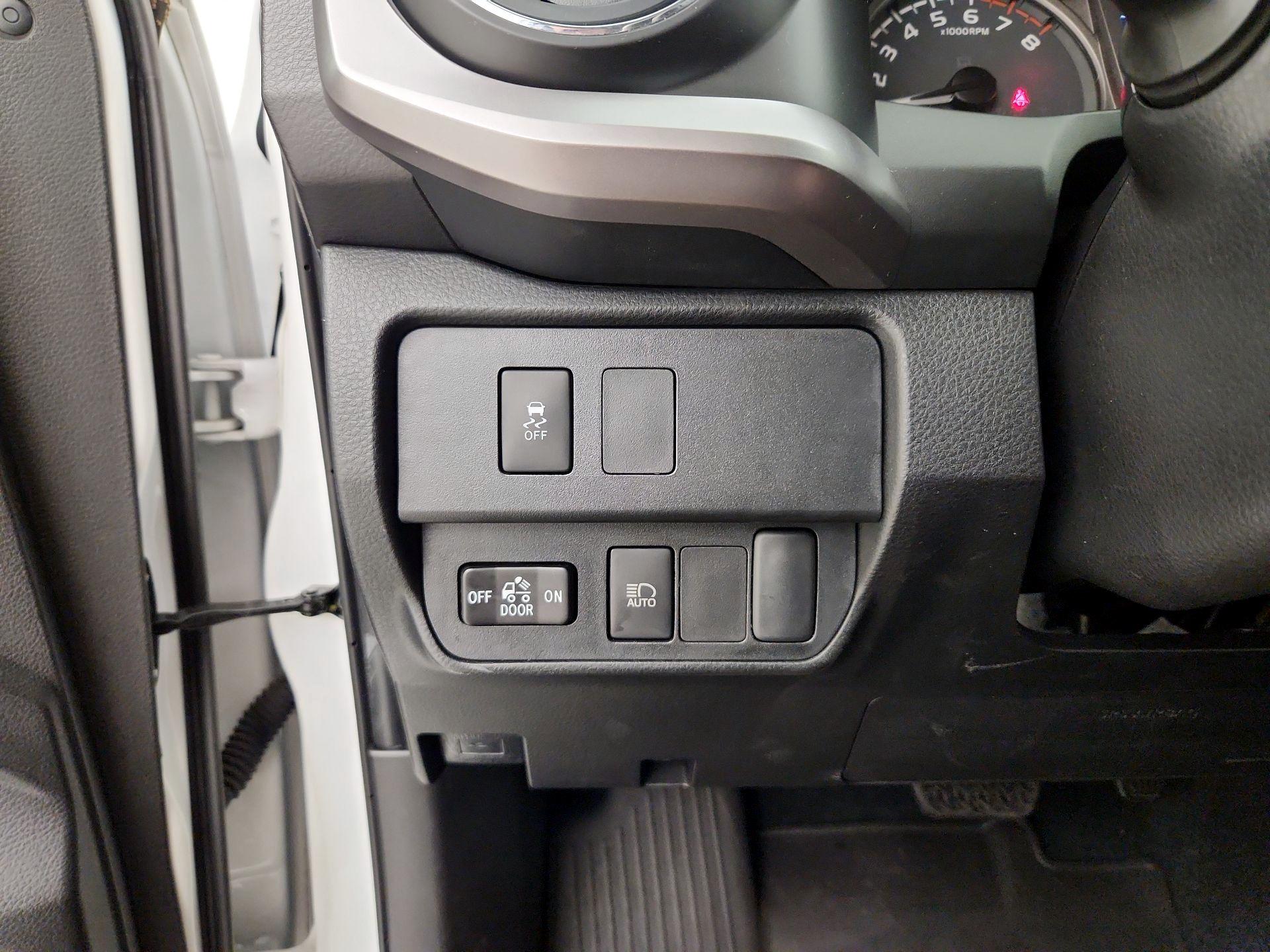 Thumbnail: 2023 Toyota Tacoma - 13