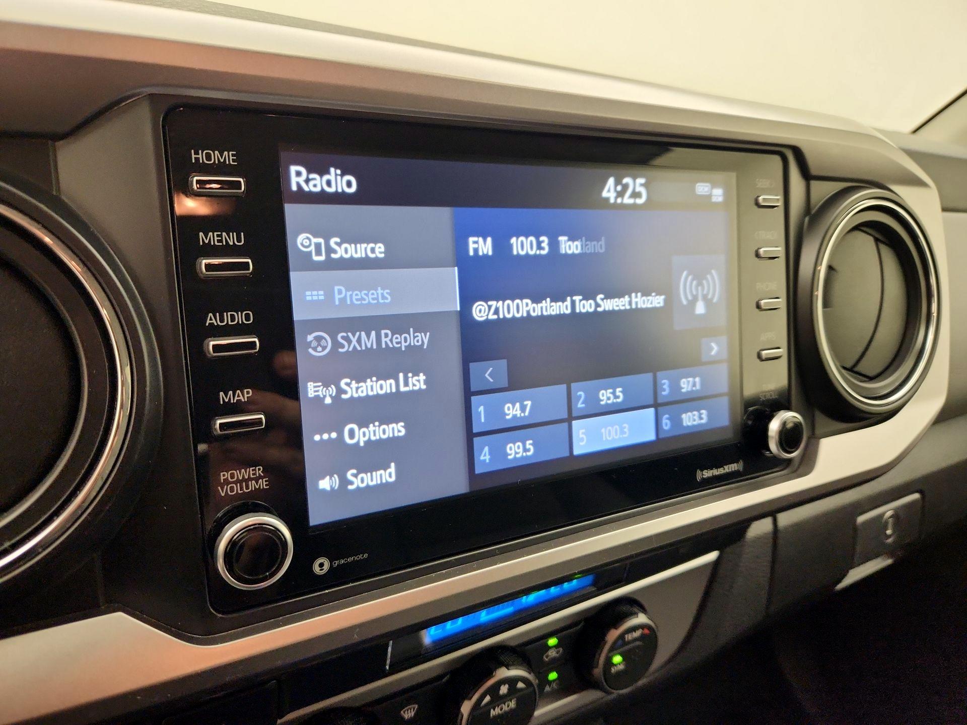 Thumbnail: 2023 Toyota Tacoma - 15