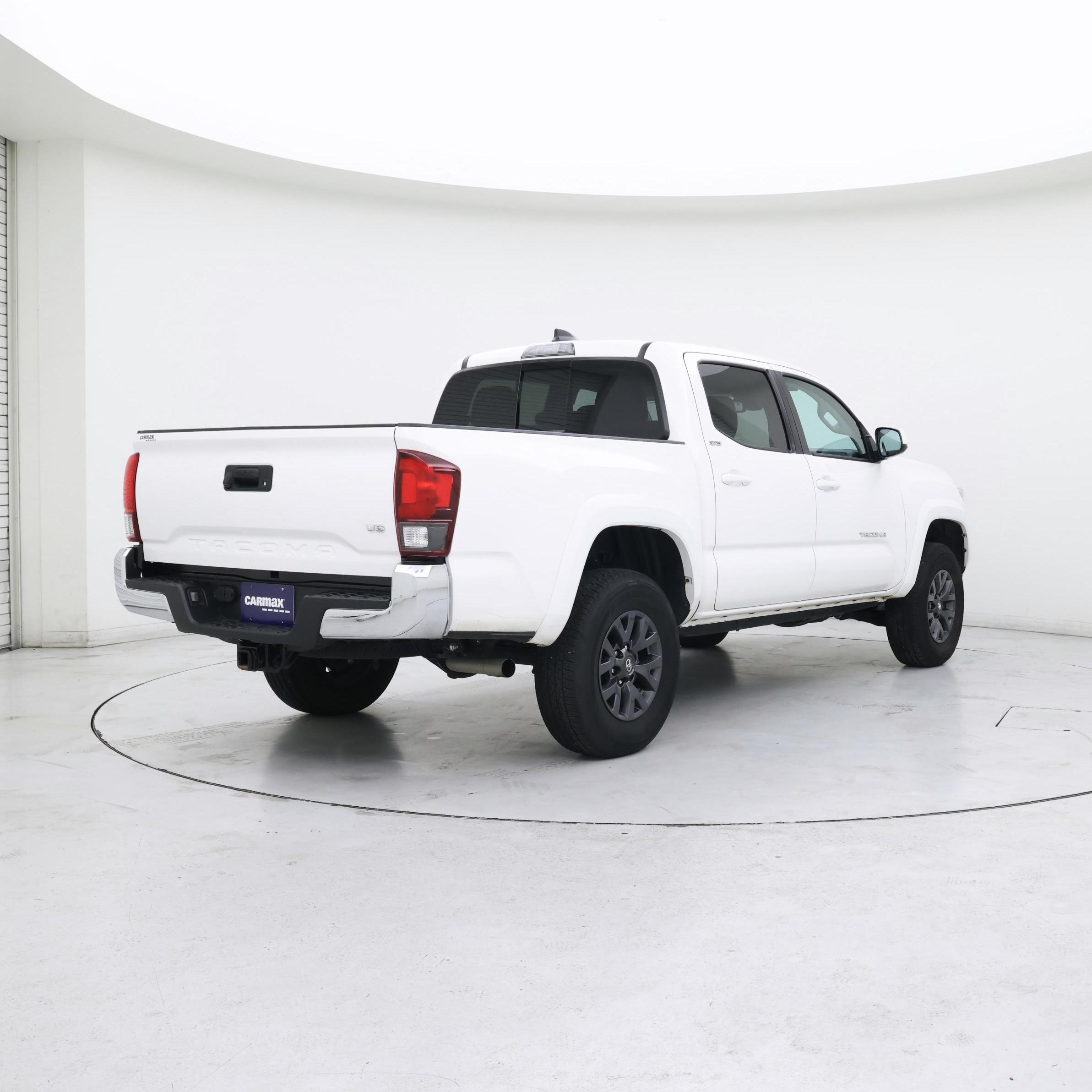 Thumbnail: 2023 Toyota Tacoma - 8