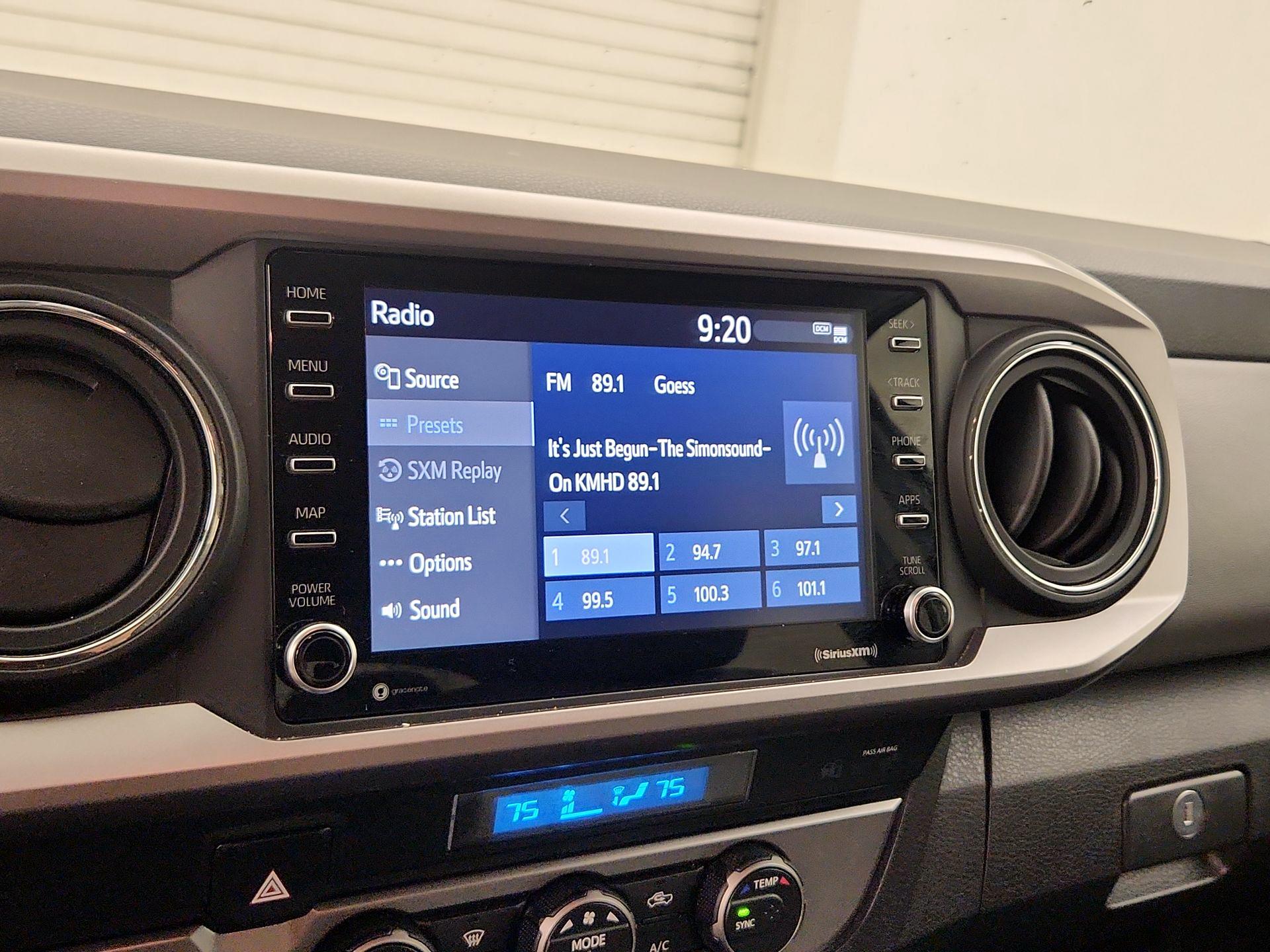 Thumbnail: 2023 Toyota Tacoma - 15