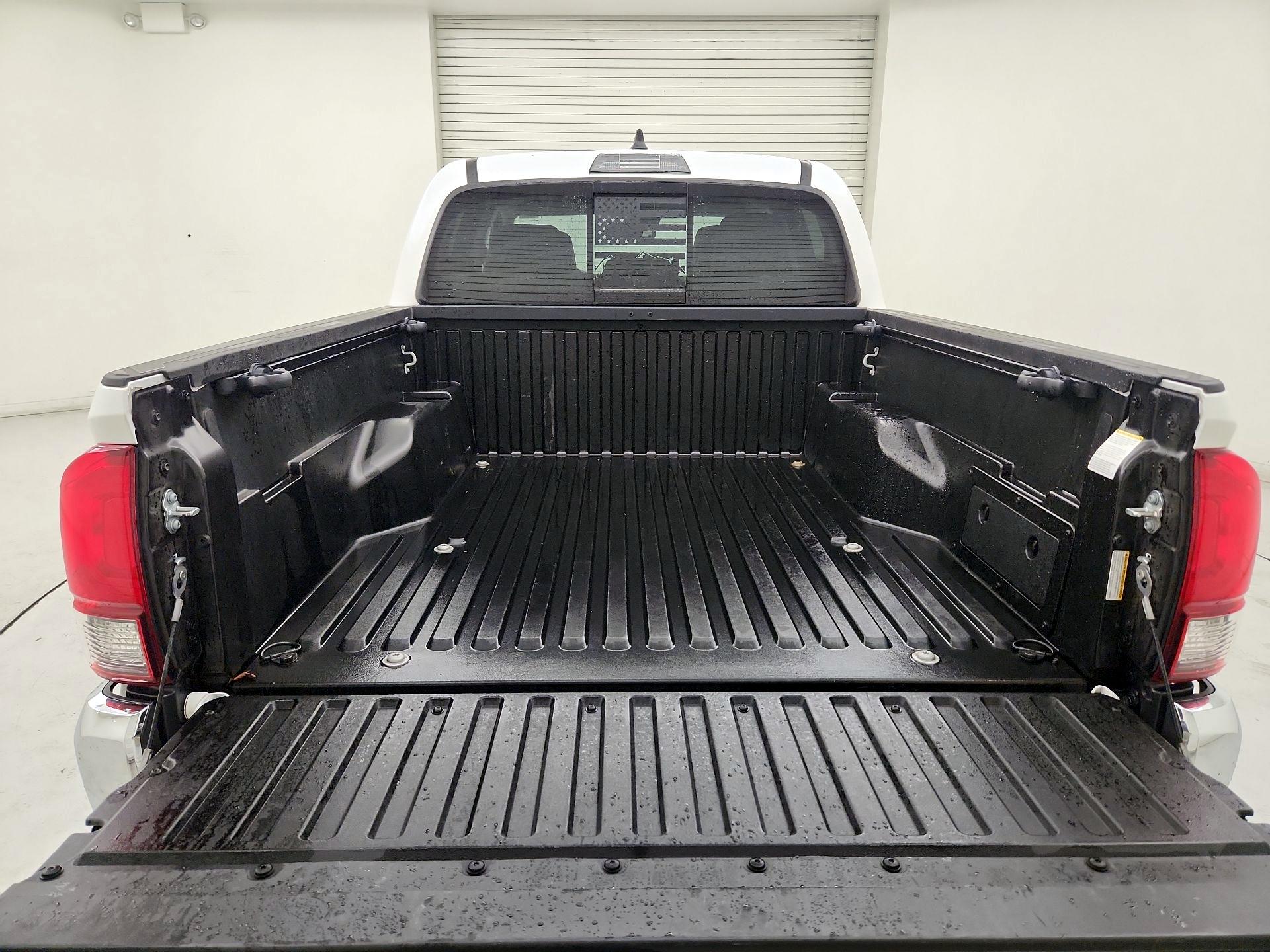 Thumbnail: 2023 Toyota Tacoma - 20