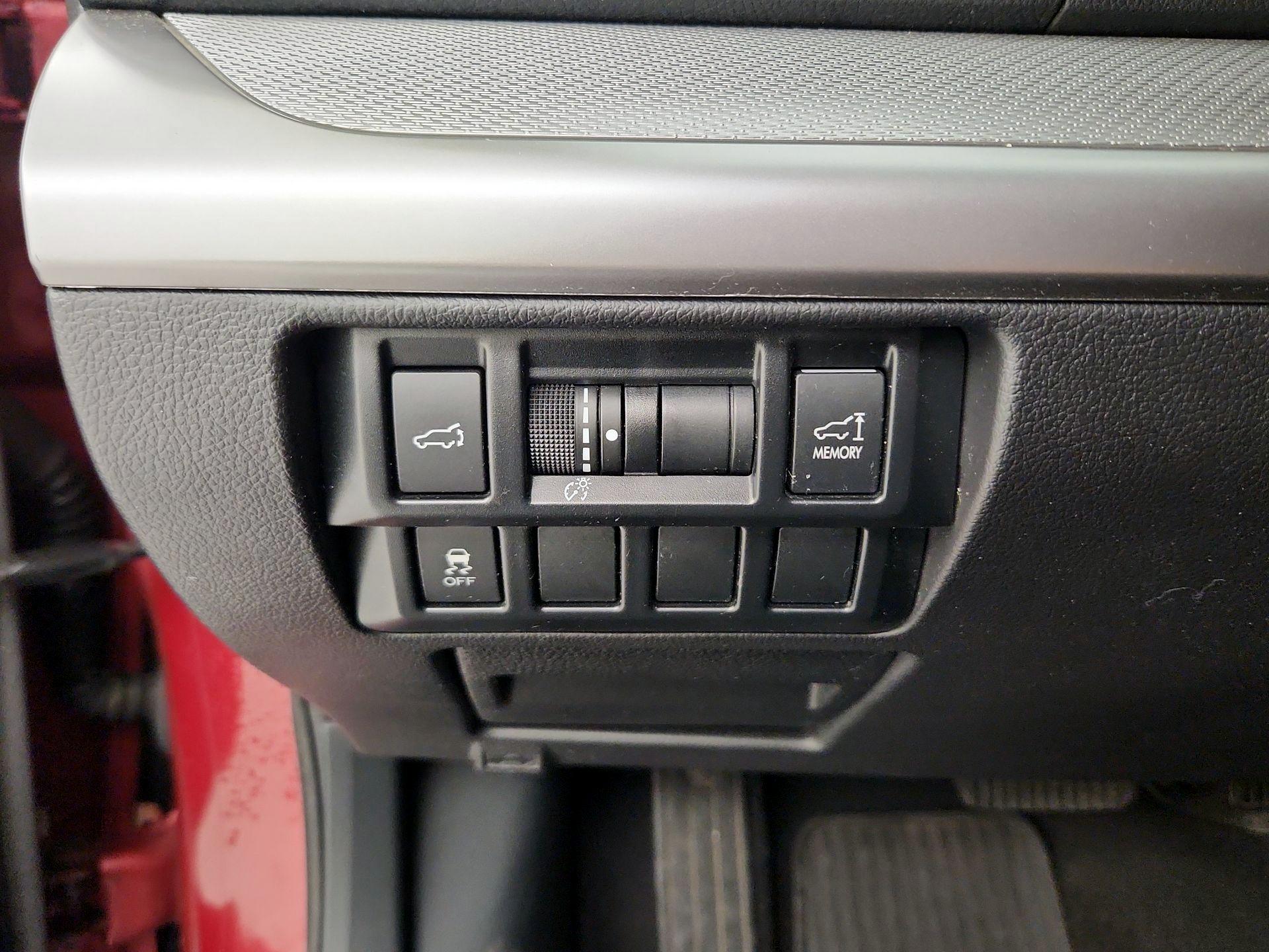 Thumbnail: 2016 Subaru Outback - 13