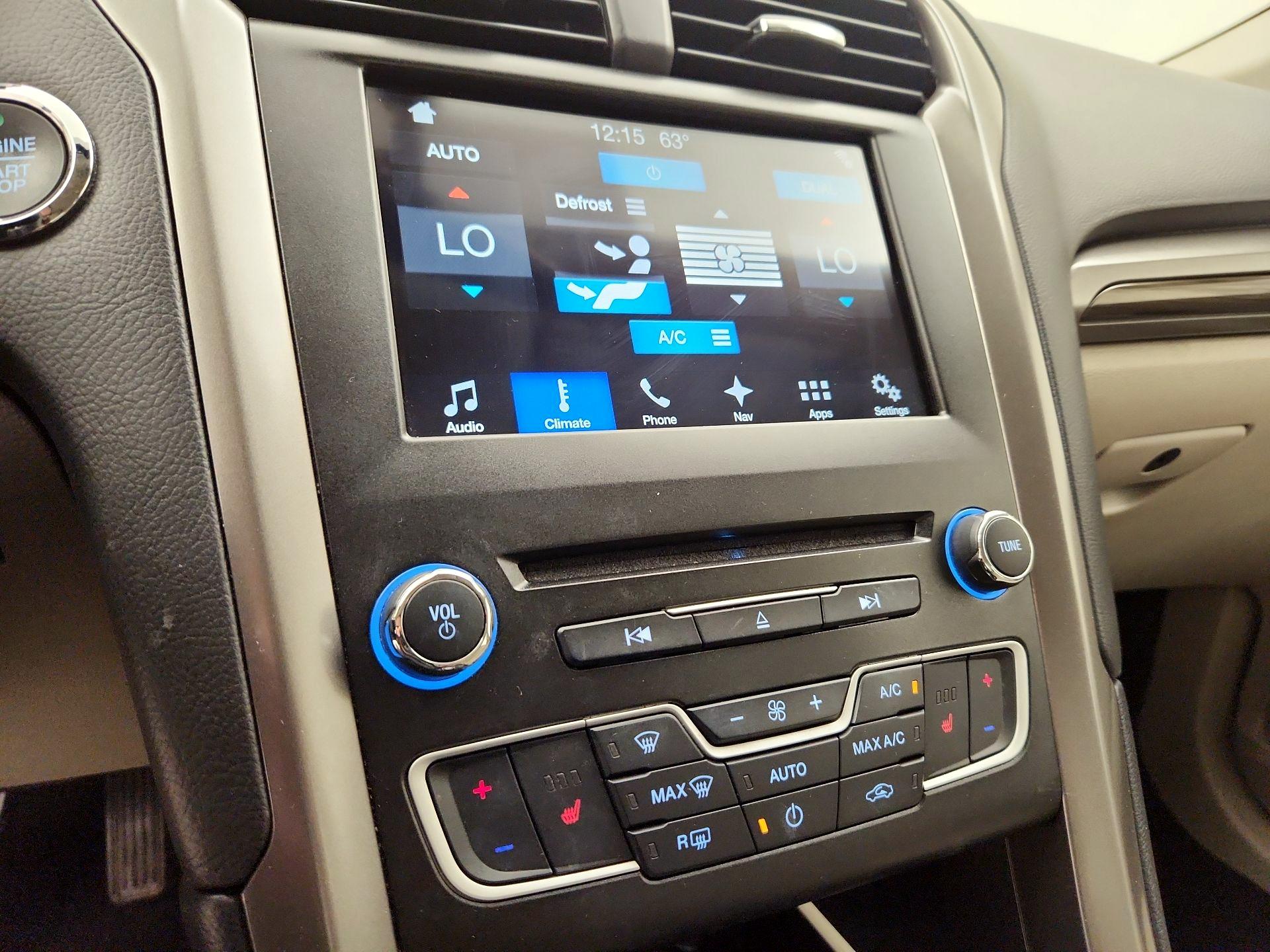 Thumbnail: 2018 Ford Fusion - 17