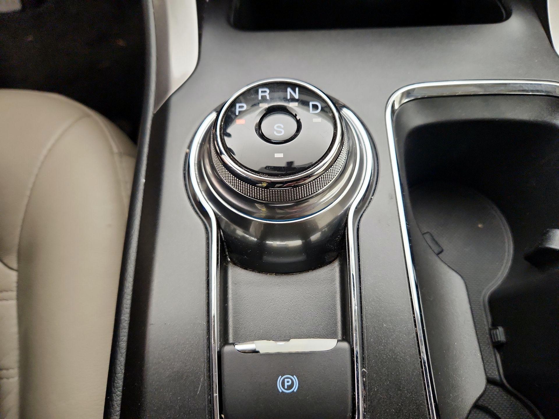 Thumbnail: 2018 Ford Fusion - 18