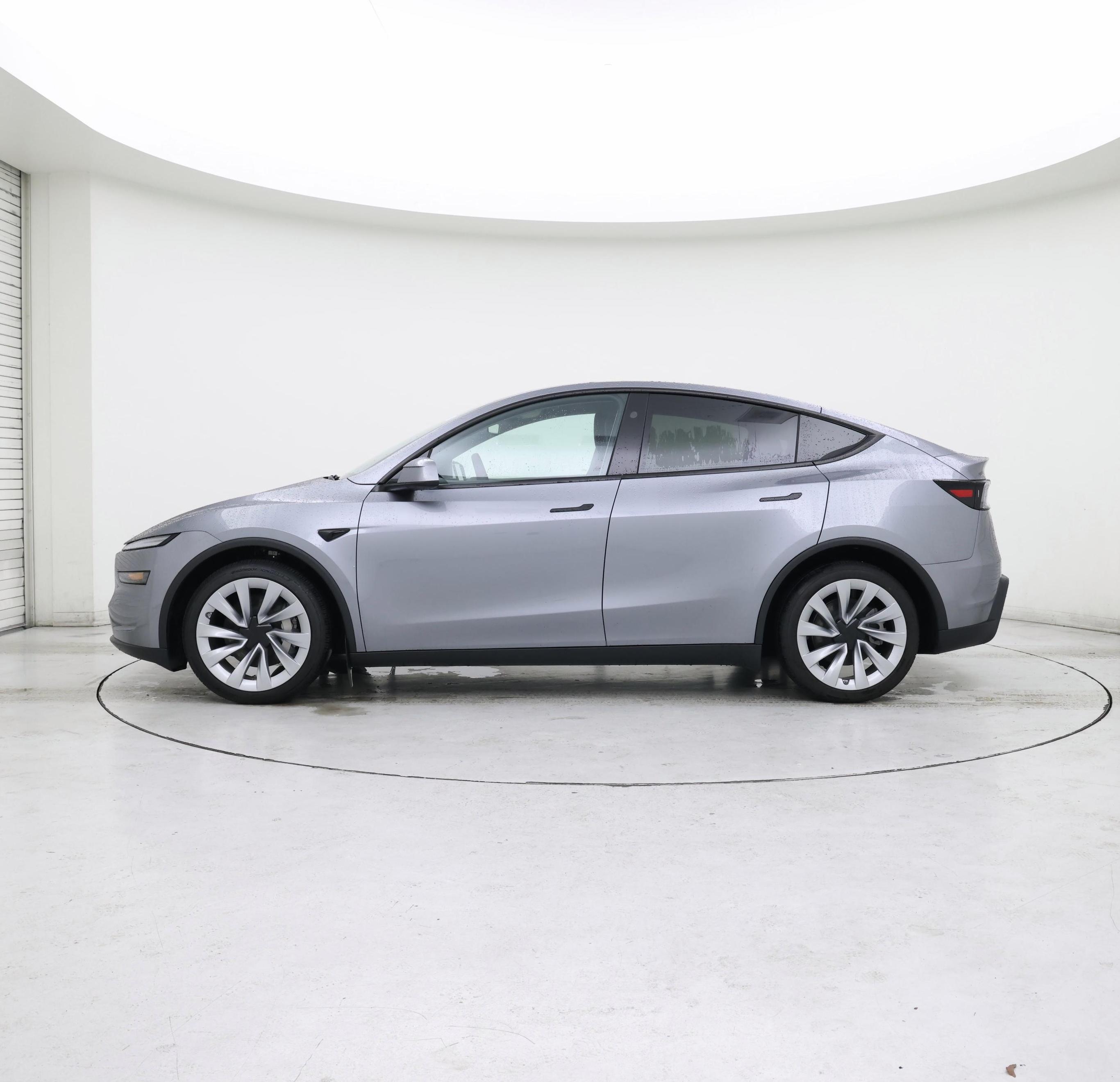 Thumbnail: 2026 Tesla Model Y - 3