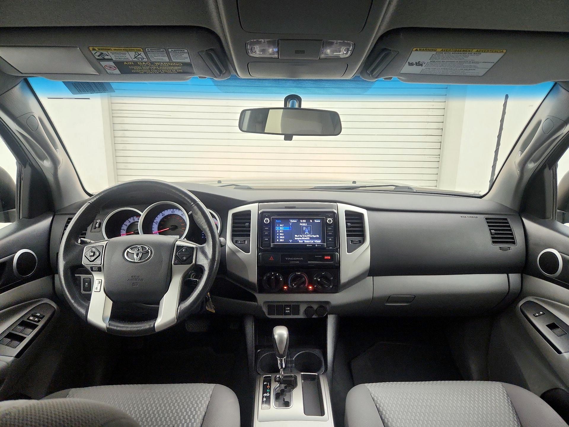 Thumbnail: 2015 Toyota Tacoma - 9