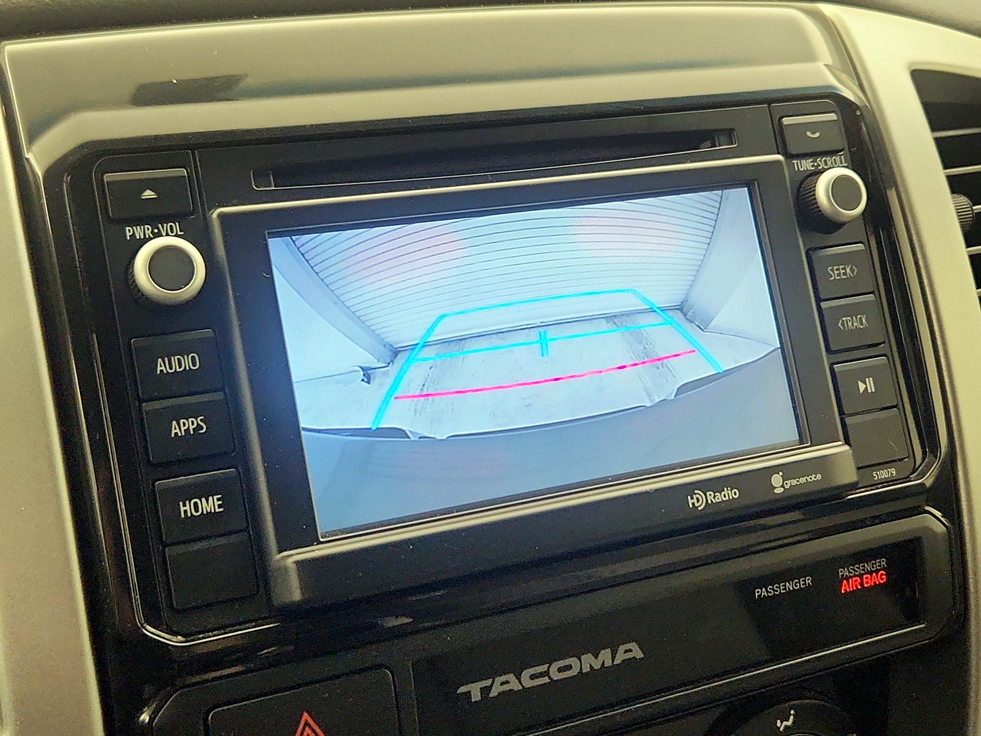 Thumbnail: 2015 Toyota Tacoma - 14