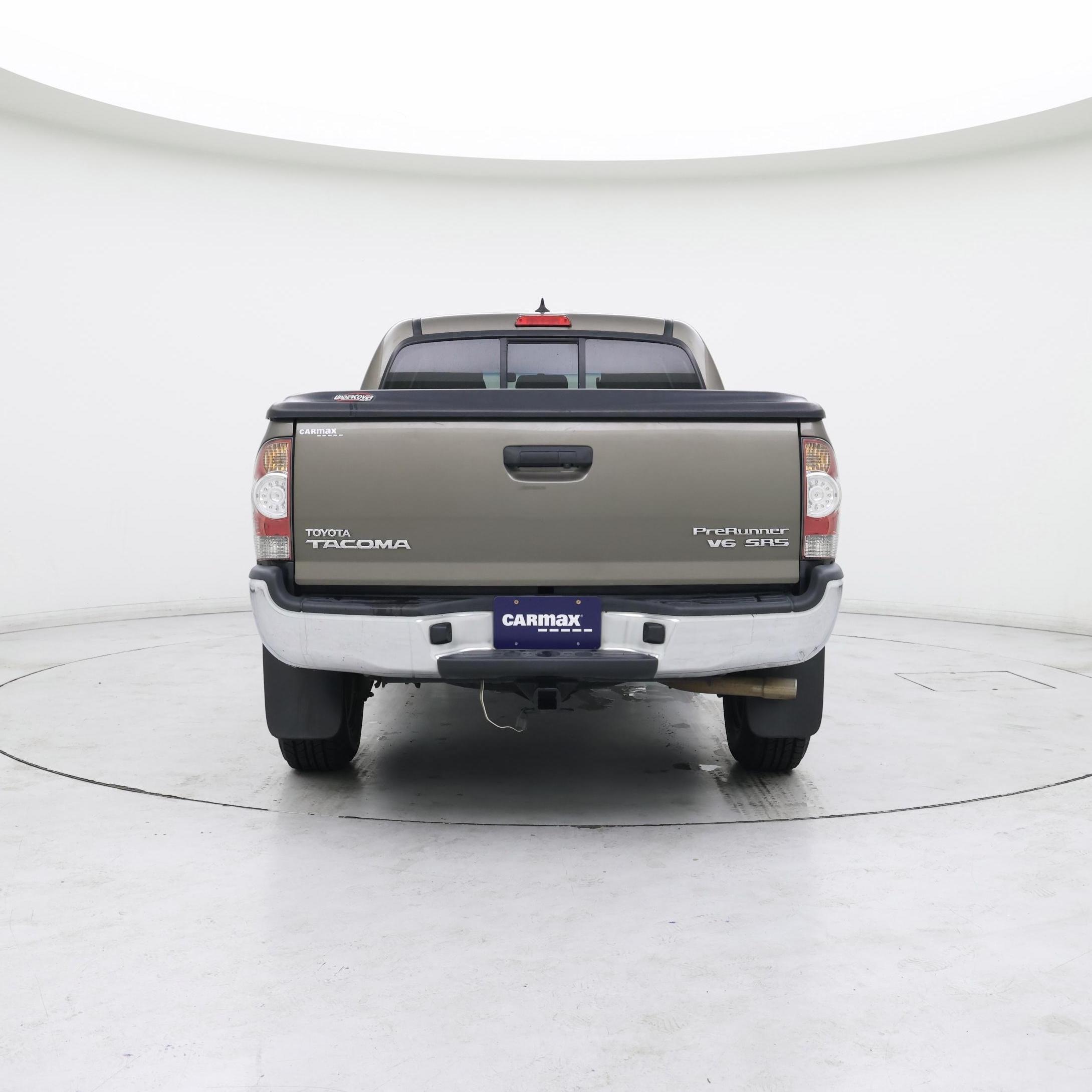 Thumbnail: 2015 Toyota Tacoma - 6