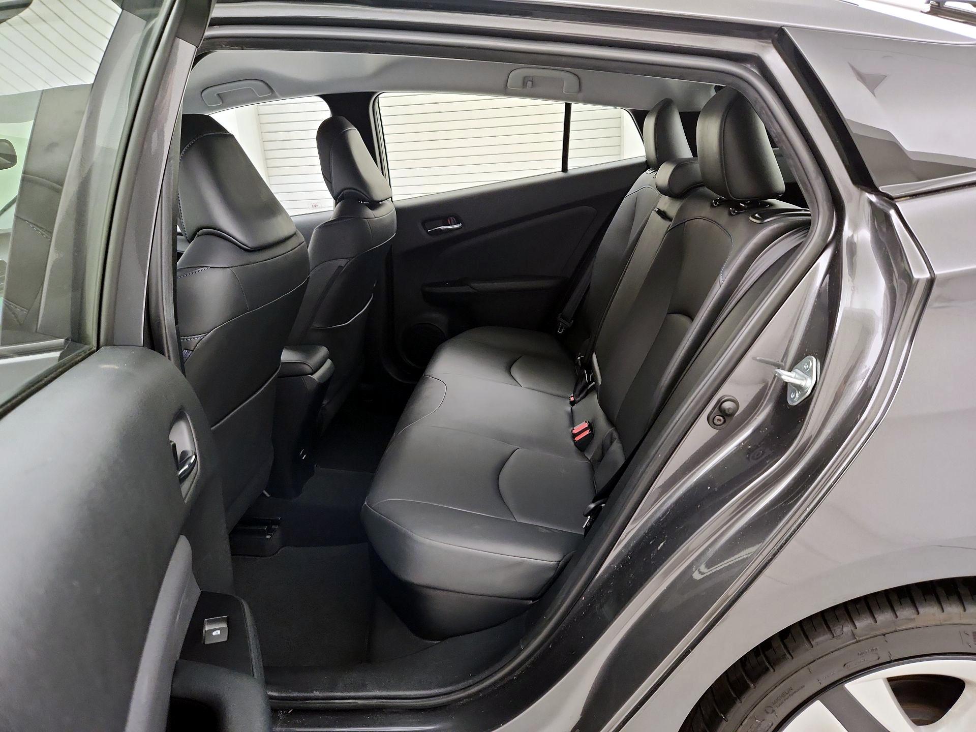 Thumbnail: 2017 Toyota Prius - 20