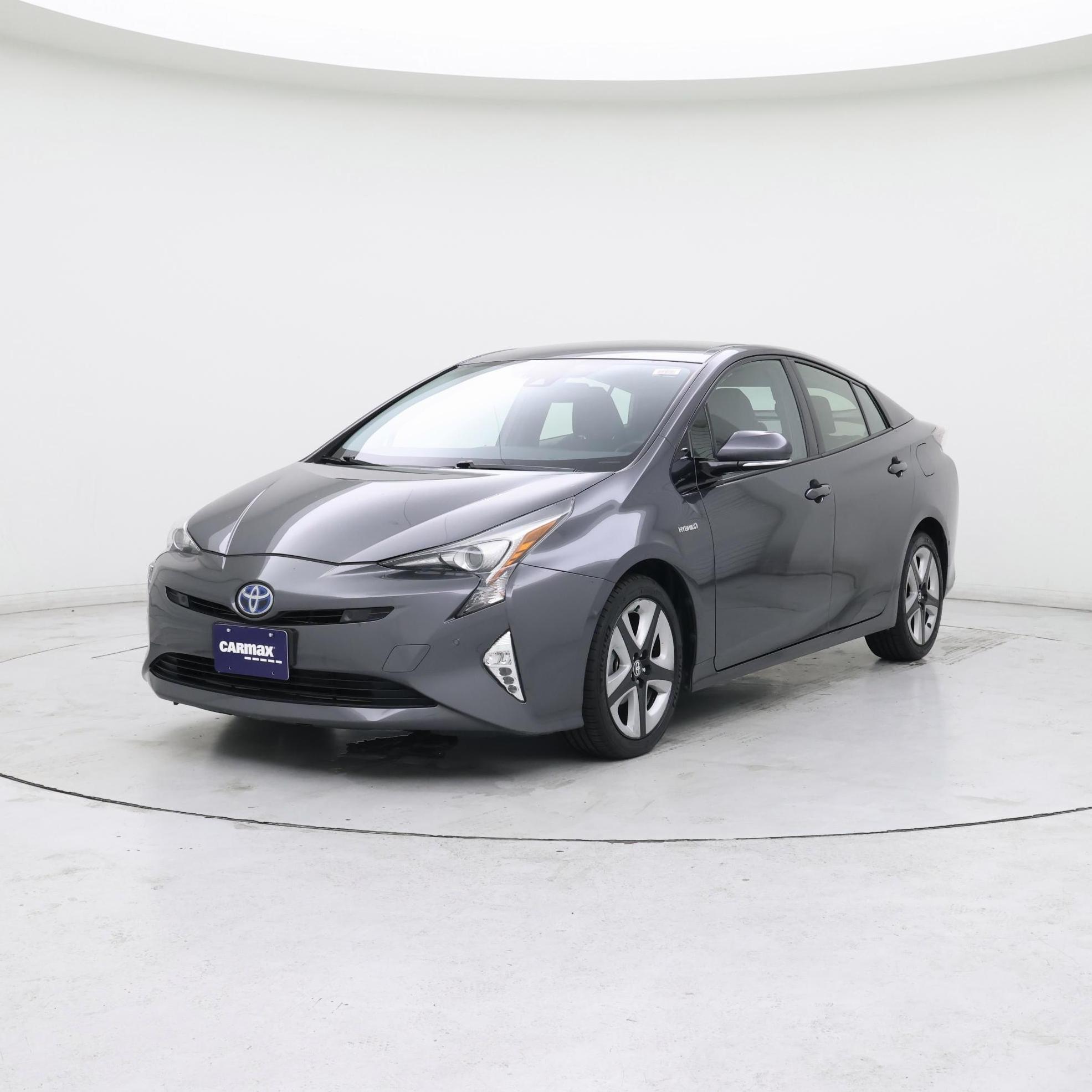Thumbnail: 2017 Toyota Prius - 4