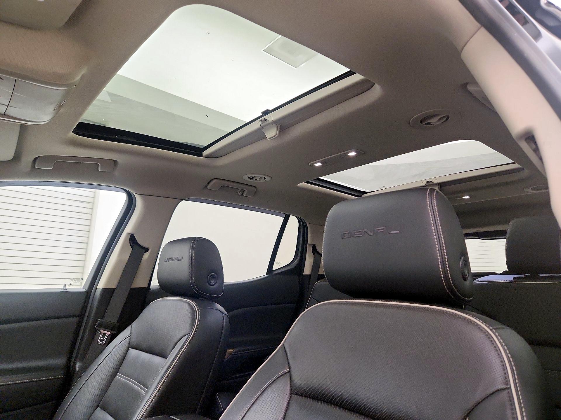 Thumbnail: 2017 GMC Acadia - 18