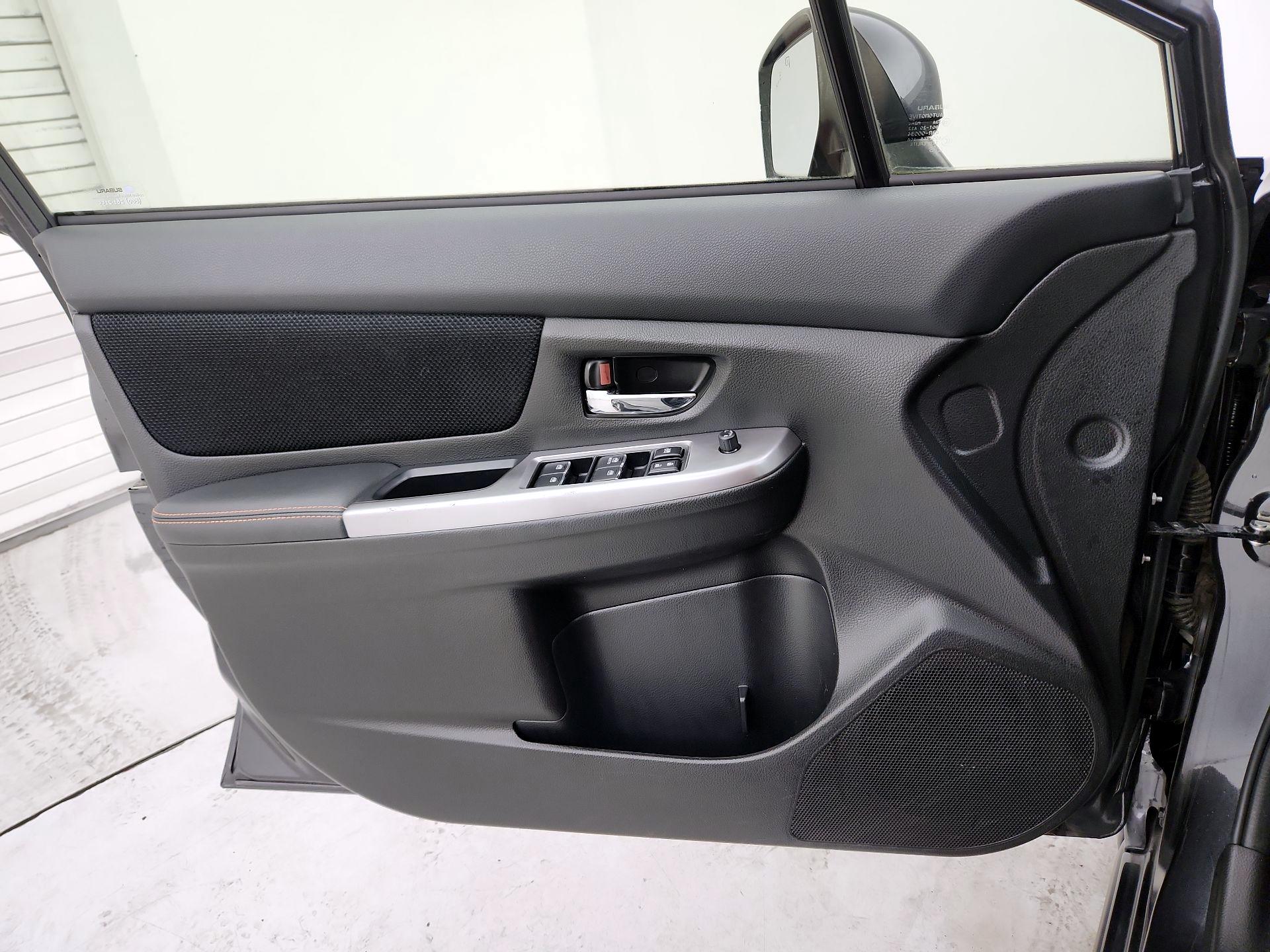 Thumbnail: 2017 Subaru Crosstrek - 12