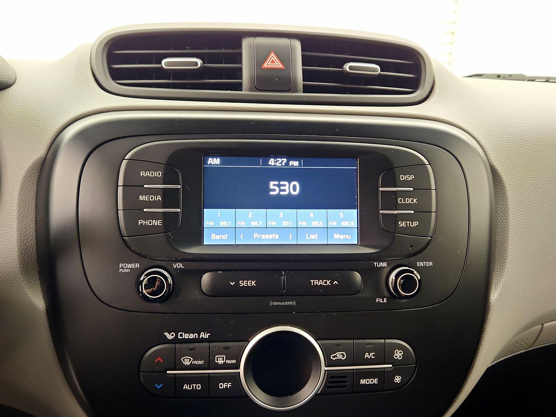 Thumbnail: 2017 Kia Soul - 15