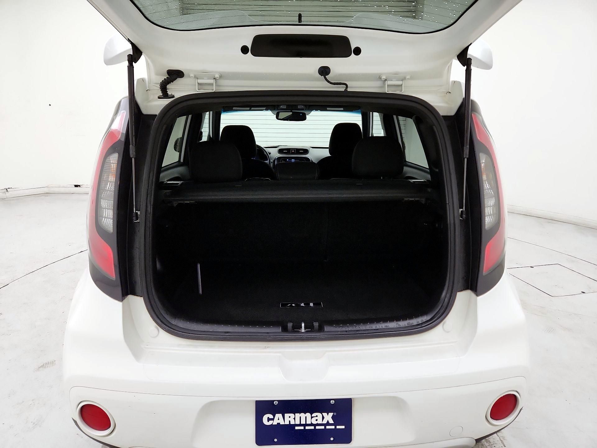 Thumbnail: 2017 Kia Soul - 20