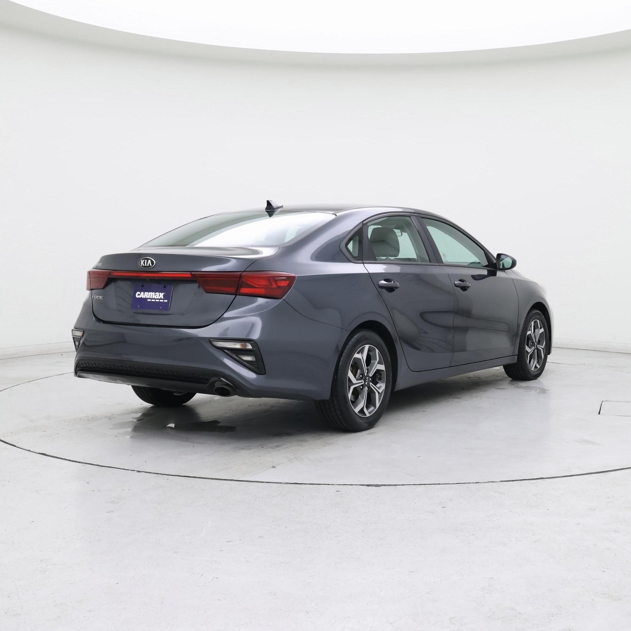 Thumbnail: 2019 Kia Forte - 8