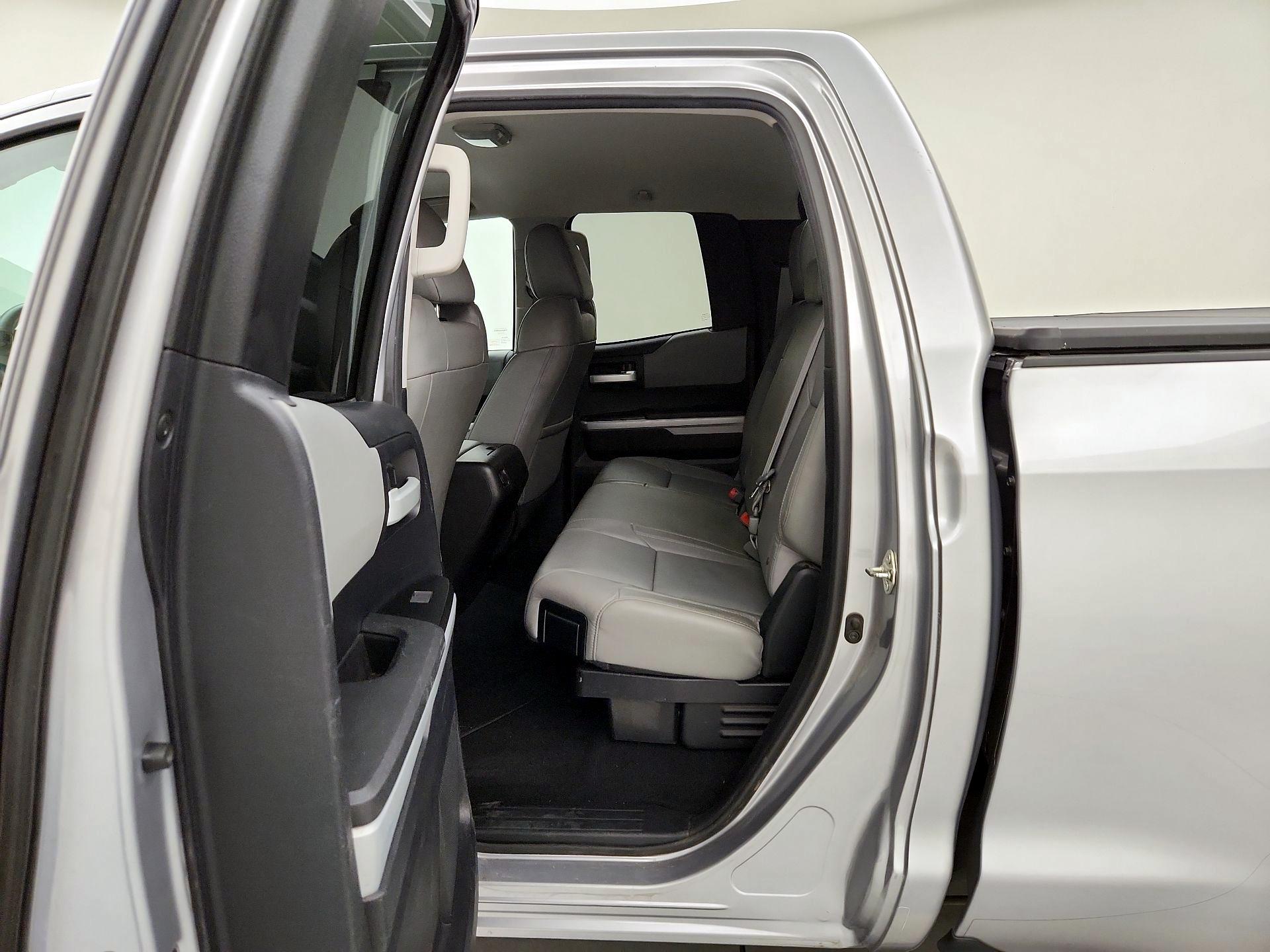 Thumbnail: 2016 Toyota Tundra - 19