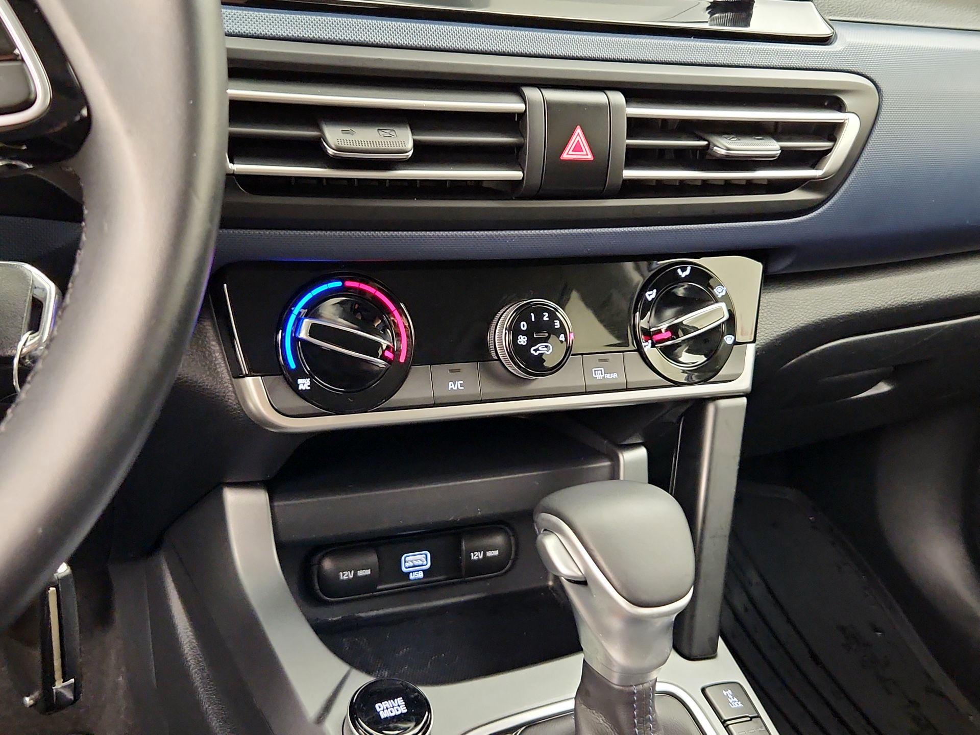 Thumbnail: 2021 Kia Seltos - 16