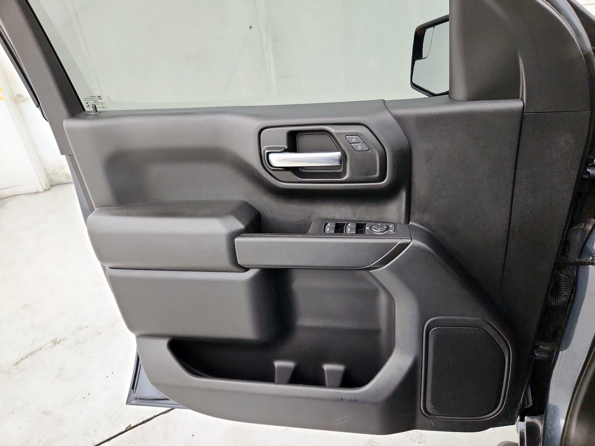 Thumbnail: 2021 Chevrolet Silverado 1500 - 12