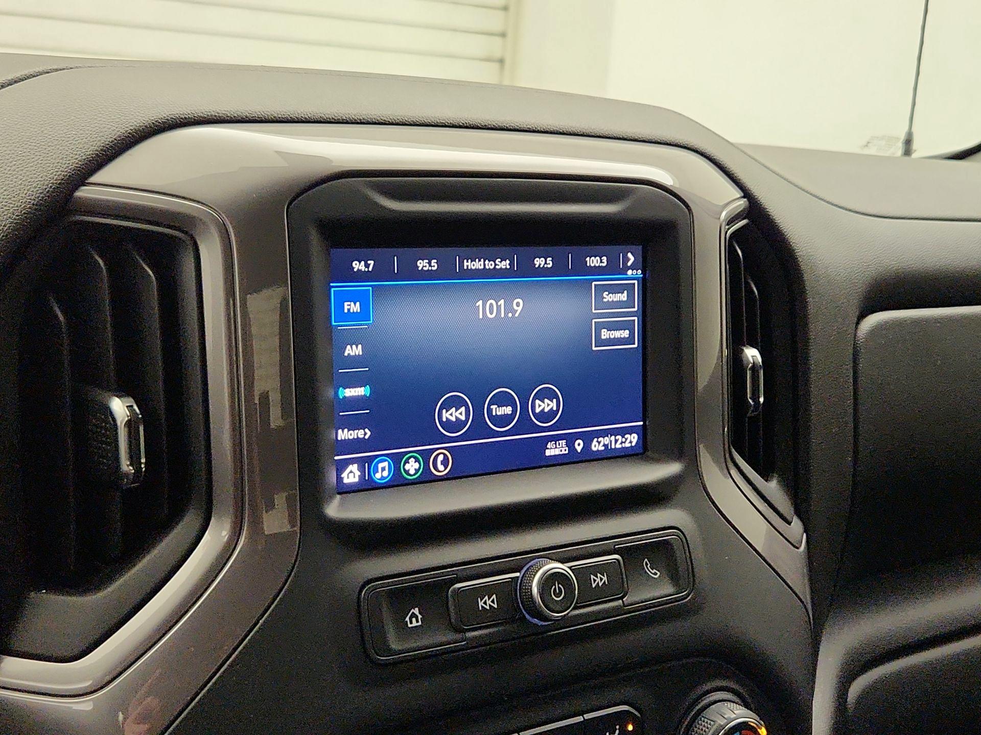 Thumbnail: 2021 Chevrolet Silverado 1500 - 15