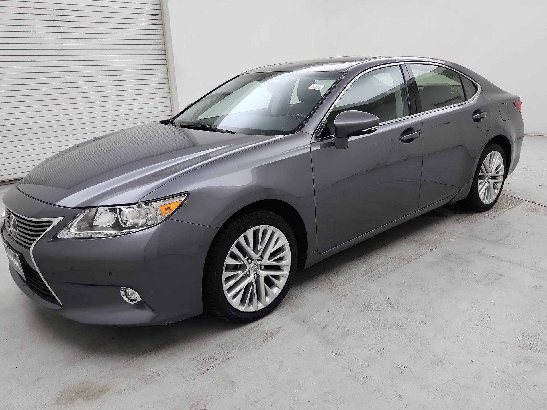 Thumbnail: 2014 Lexus ES - 3
