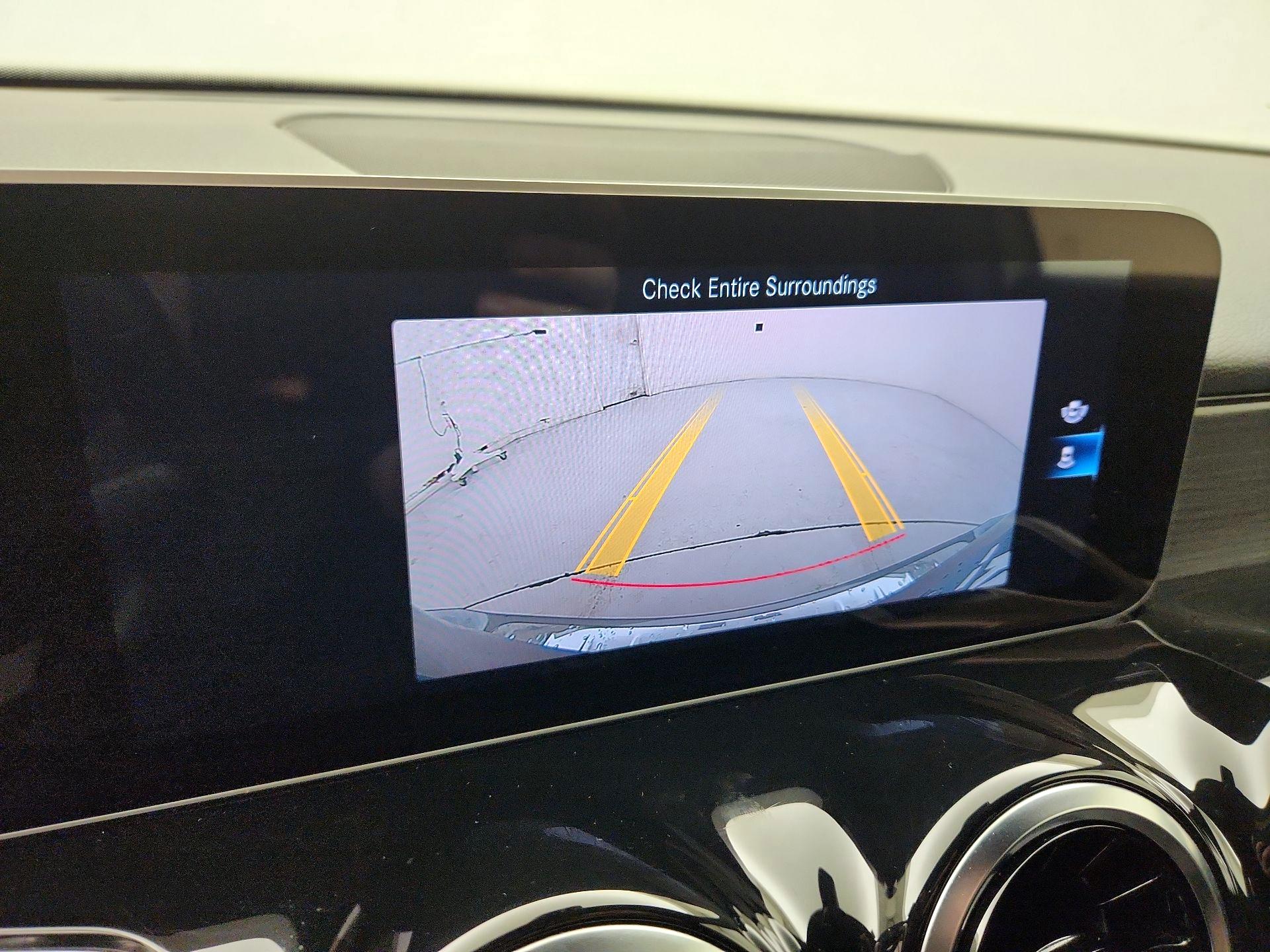 Thumbnail: 2020 Mercedes-Benz GLB - 14