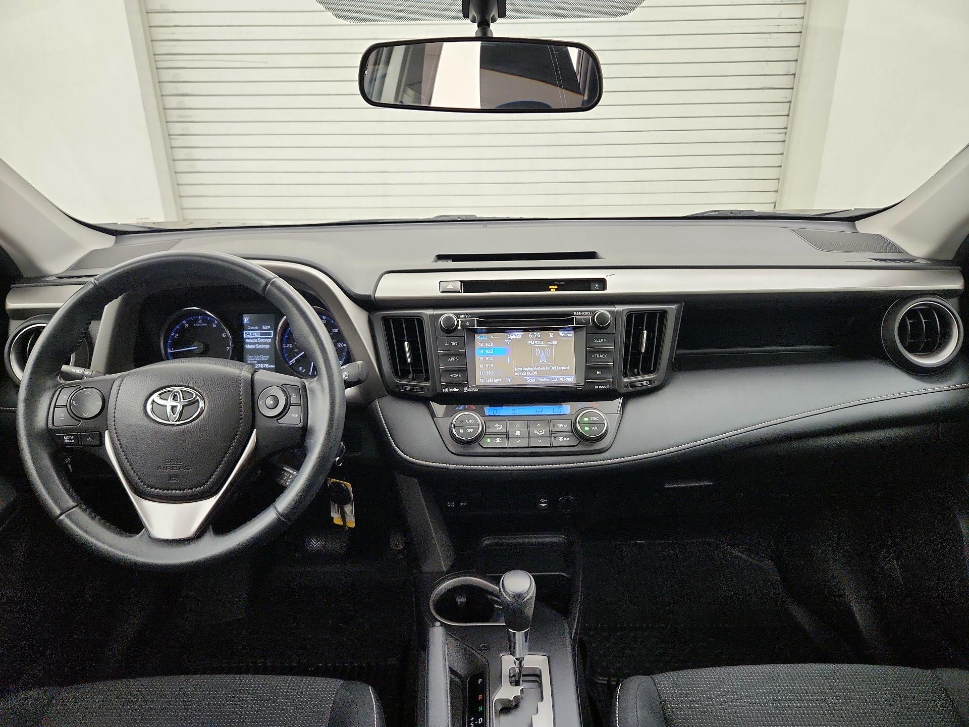 Thumbnail: 2016 Toyota RAV4 - 9