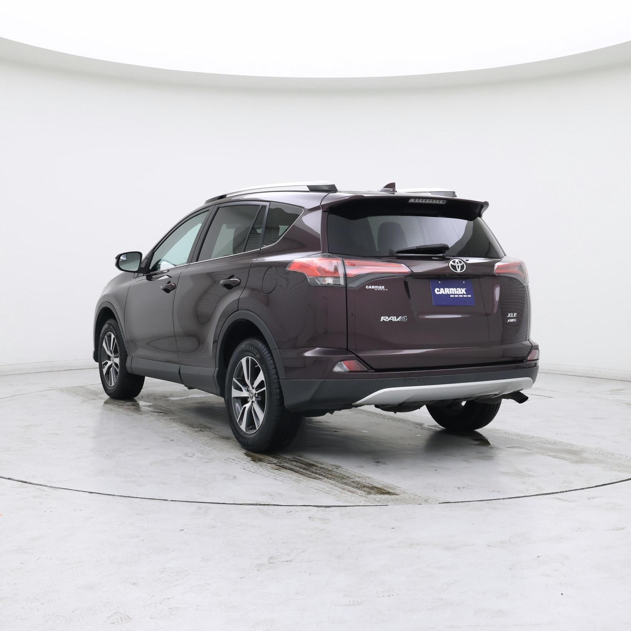 Thumbnail: 2016 Toyota RAV4 - 2