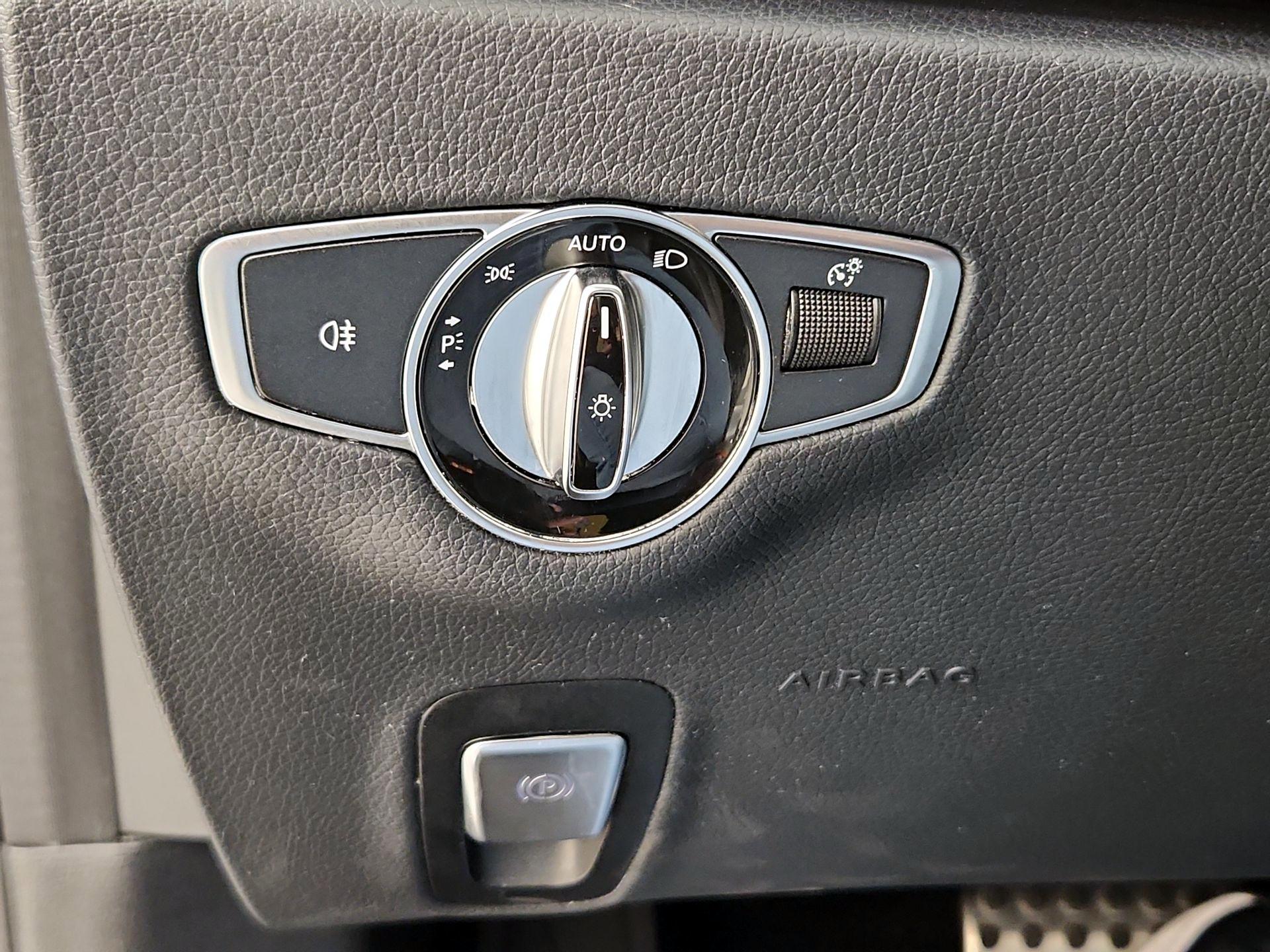 Thumbnail: 2018 Mercedes-Benz E-Class - 13