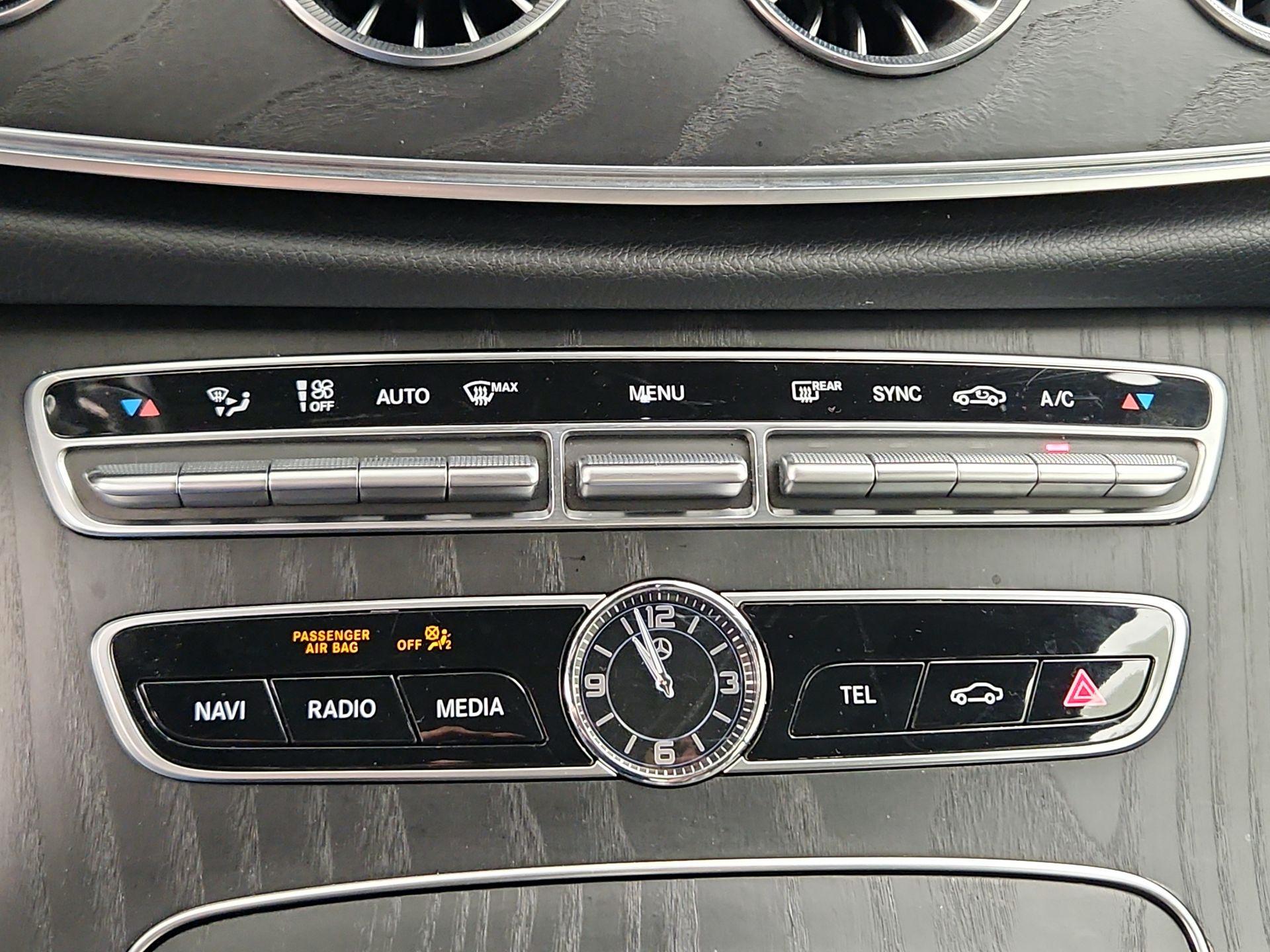 Thumbnail: 2018 Mercedes-Benz E-Class - 17
