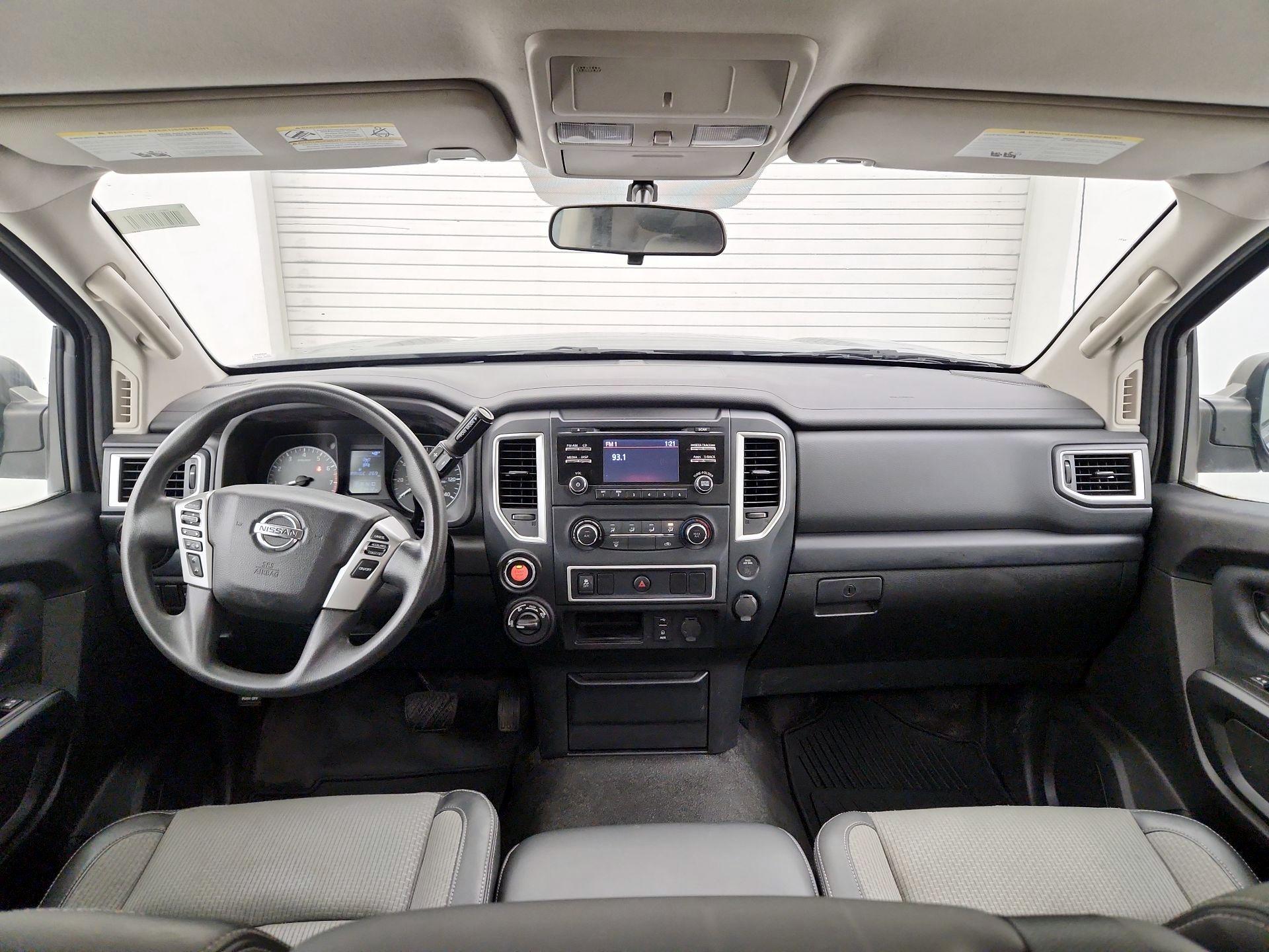 Thumbnail: 2017 Nissan Titan - 9