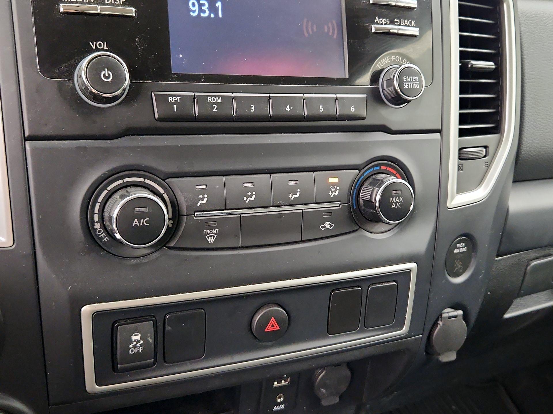 Thumbnail: 2017 Nissan Titan - 15