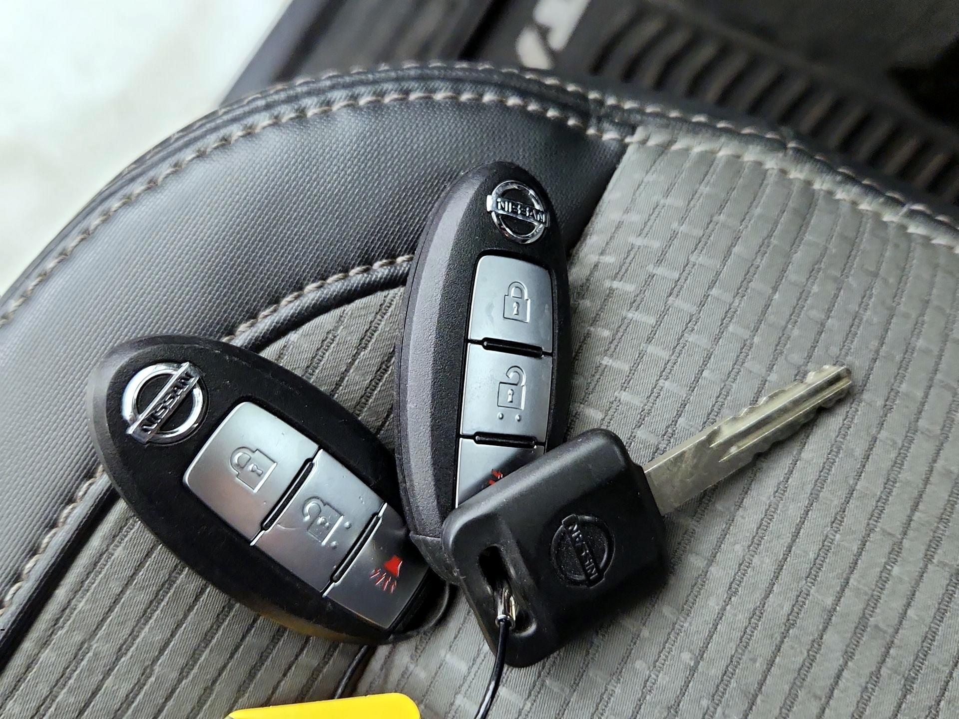 Thumbnail: 2017 Nissan Titan - 20