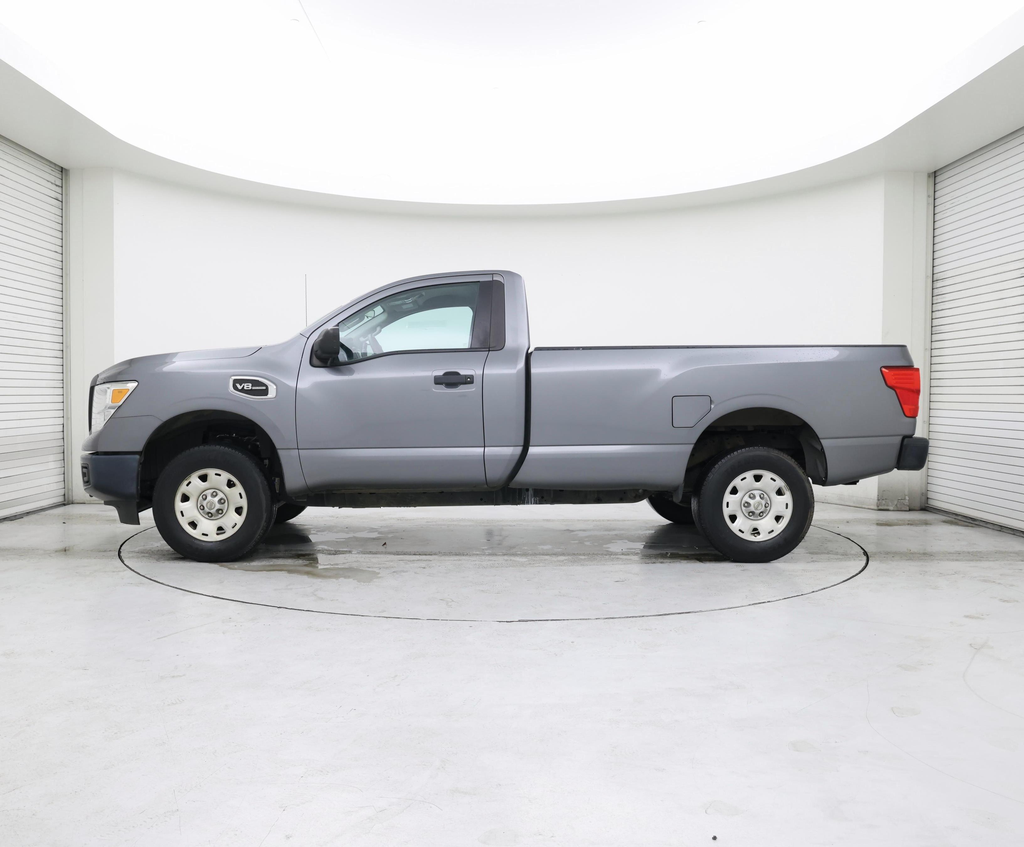 Thumbnail: 2017 Nissan Titan - 3